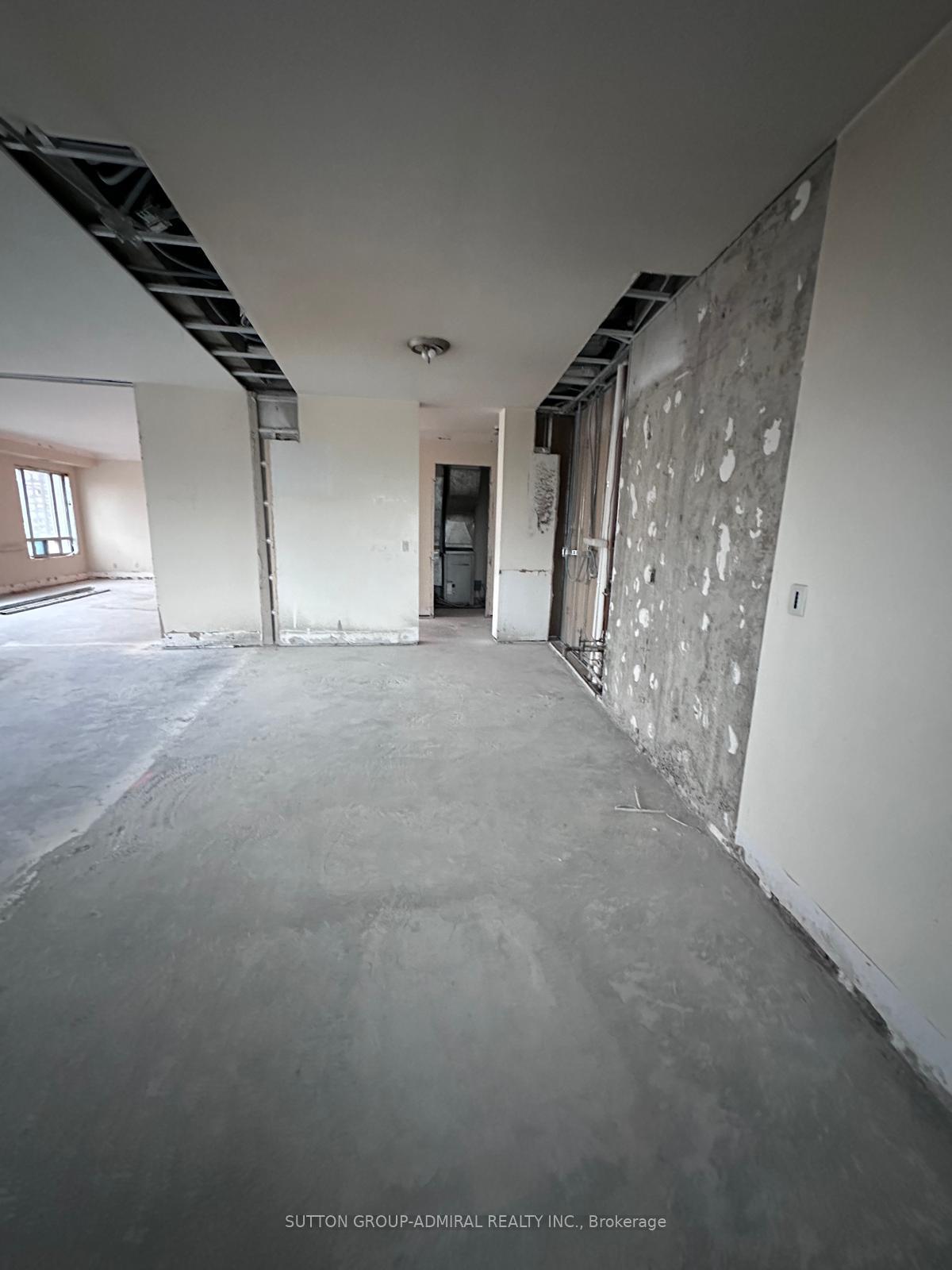 Photo 18 of Unit 702, 1 Cordoba Drive, Vaughan, Lakeview Estates — HOMEH