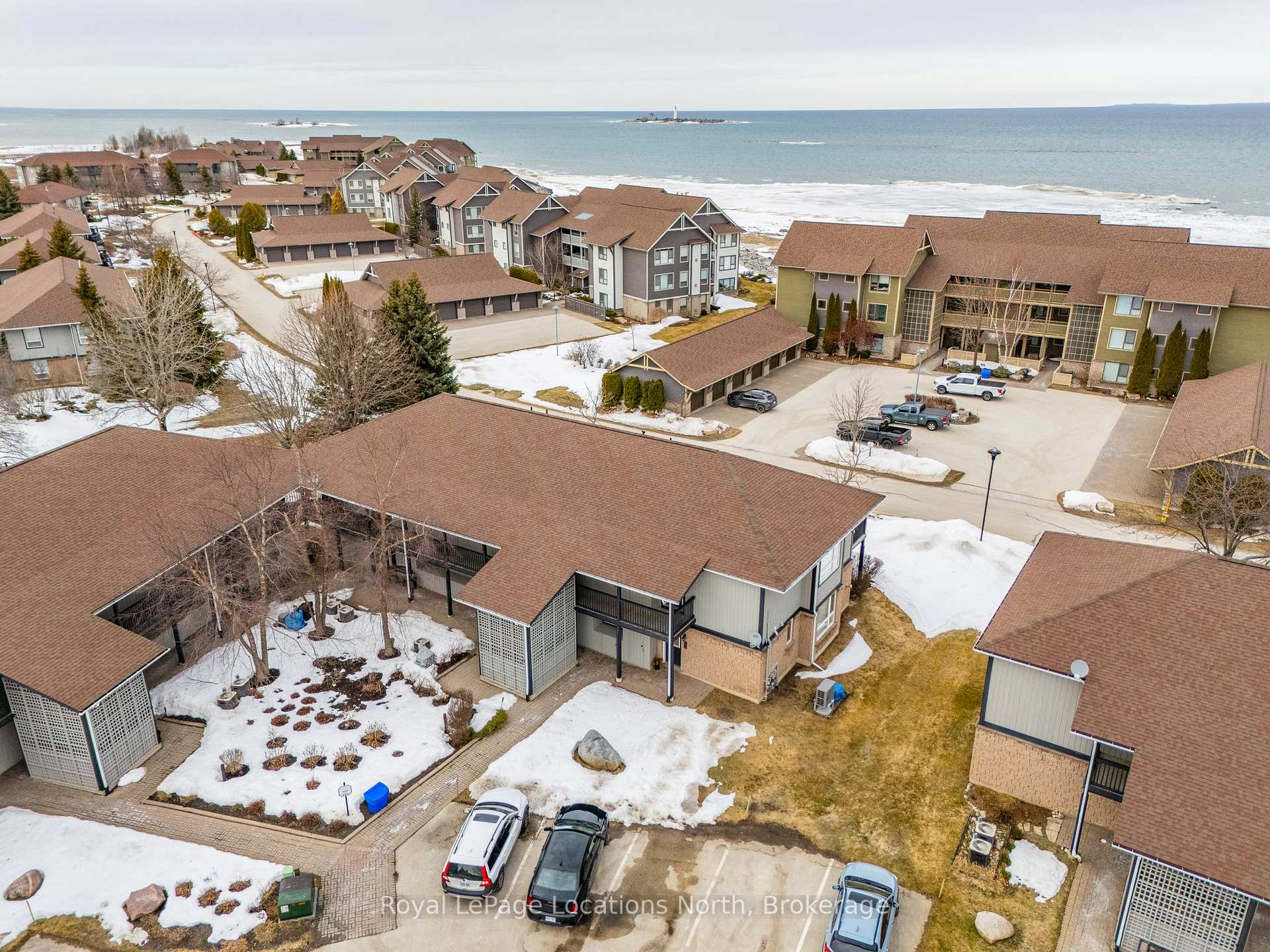 Photo 39 of Unit 12, 465 Mariners Way, Collingwood — HOMEH
