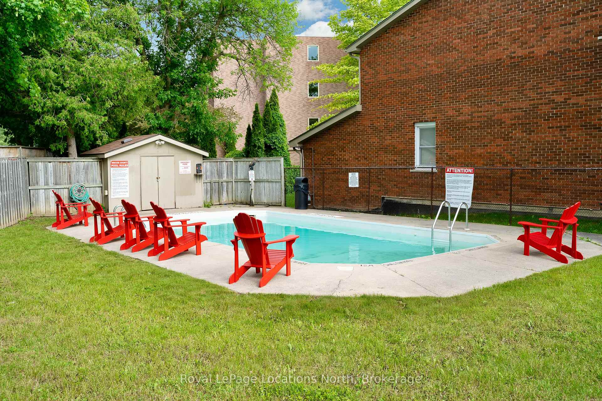 Photo 2 of 585 Tenth Street, Collingwood — HOMEH