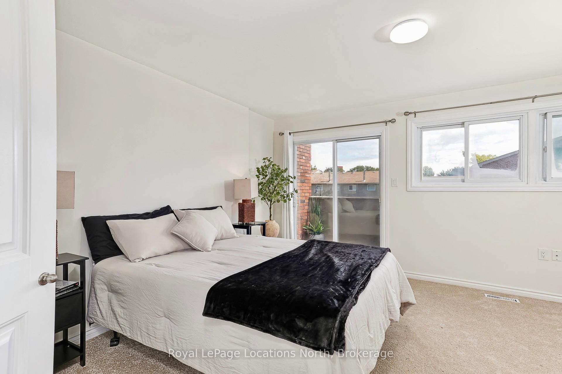 Photo 15 of 585 Tenth Street, Collingwood — HOMEH