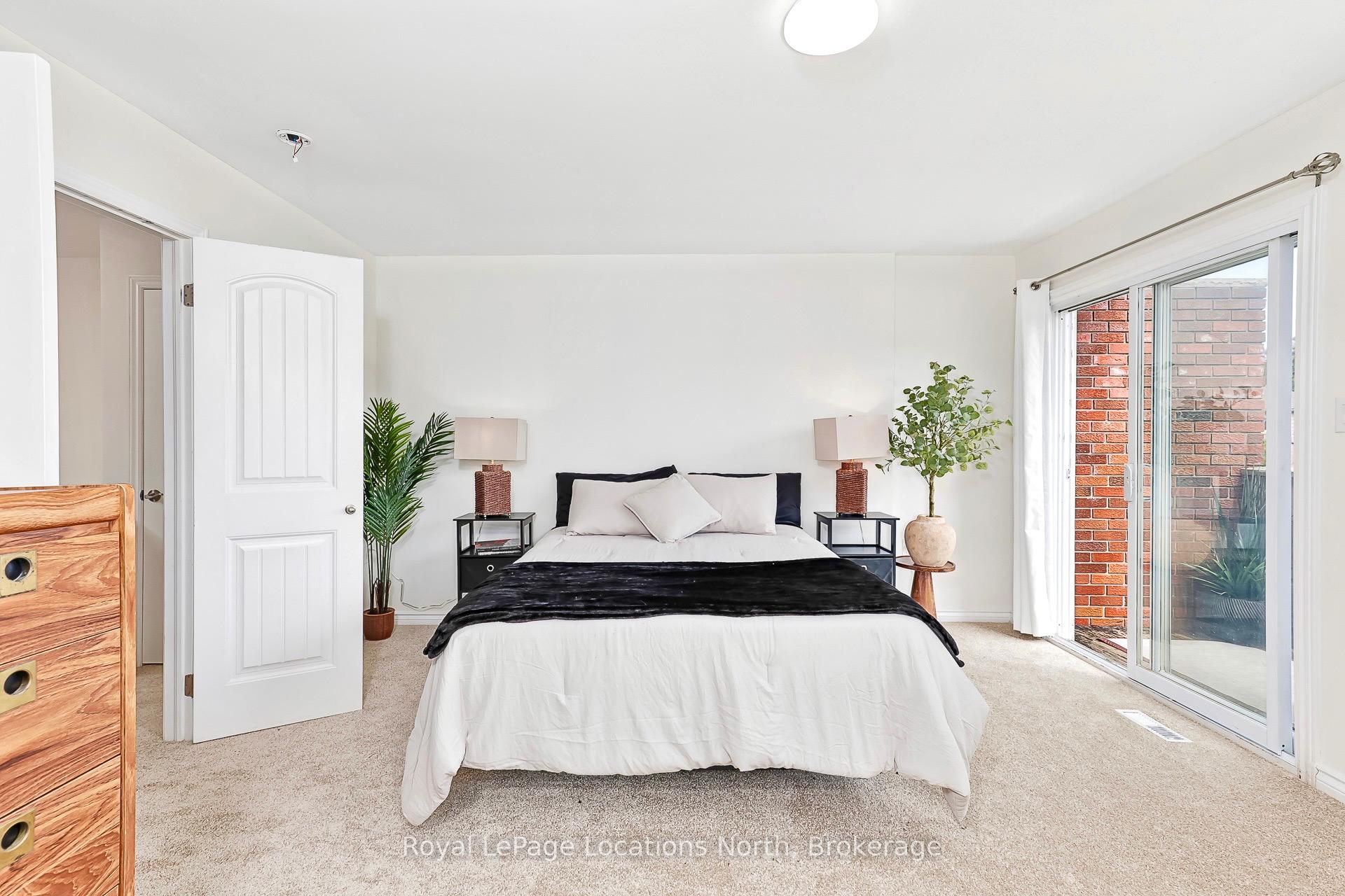 Photo 19 of 585 Tenth Street, Collingwood — HOMEH