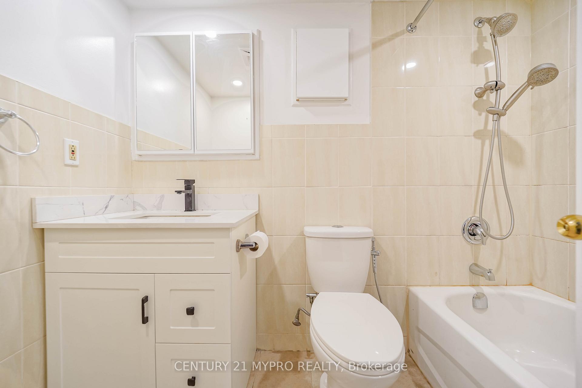 Photo 11 of Unit 1708, 100 Echo Point, Scarborough, L'Amoreaux — HOMEH