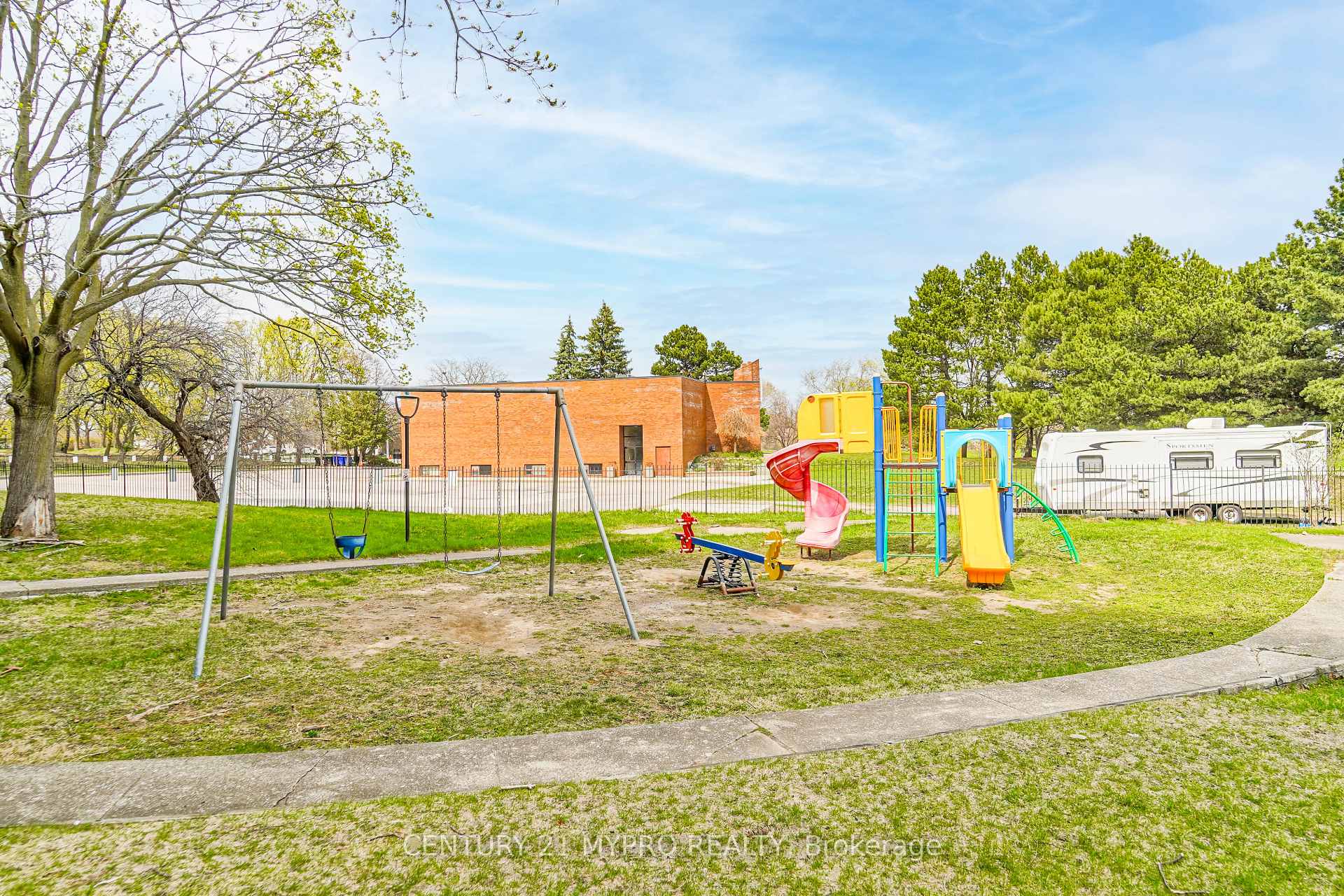 Photo 43 of Unit 1708, 100 Echo Point, Scarborough, L'Amoreaux — HOMEH