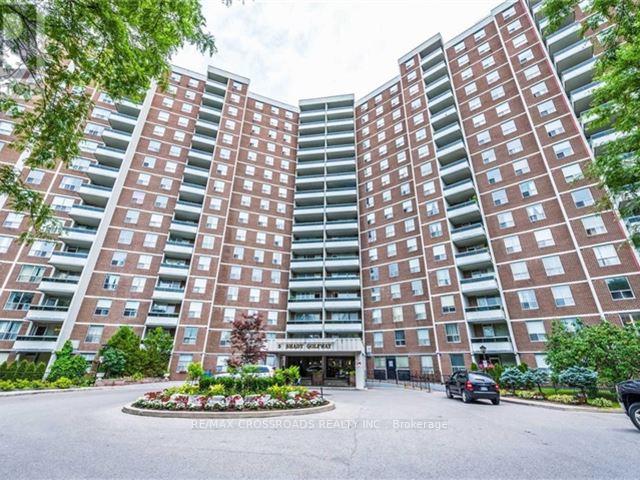Photo 1 of Unit 114, 5 Shady Golf Golfway, Toronto, Flemingdon Park — HOMEH