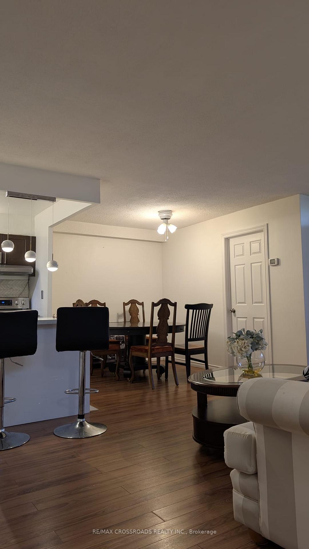 Photo 12 of Unit 114, 5 Shady Golf Golfway, Toronto, Flemingdon Park — HOMEH