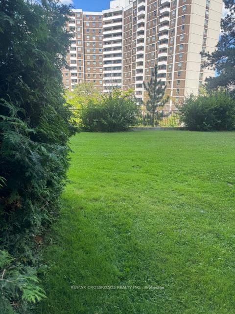 Photo 18 of Unit 114, 5 Shady Golf Golfway, Toronto, Flemingdon Park — HOMEH