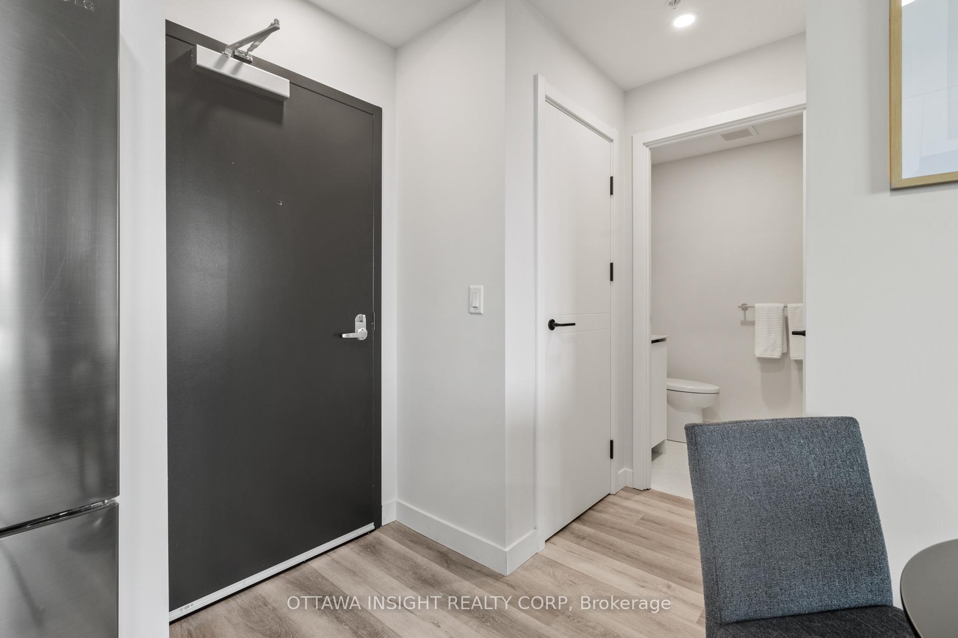Photo 6 of Unit 2, 2140 Baseline Road, Ottawa, Centrepointe — HOMEH