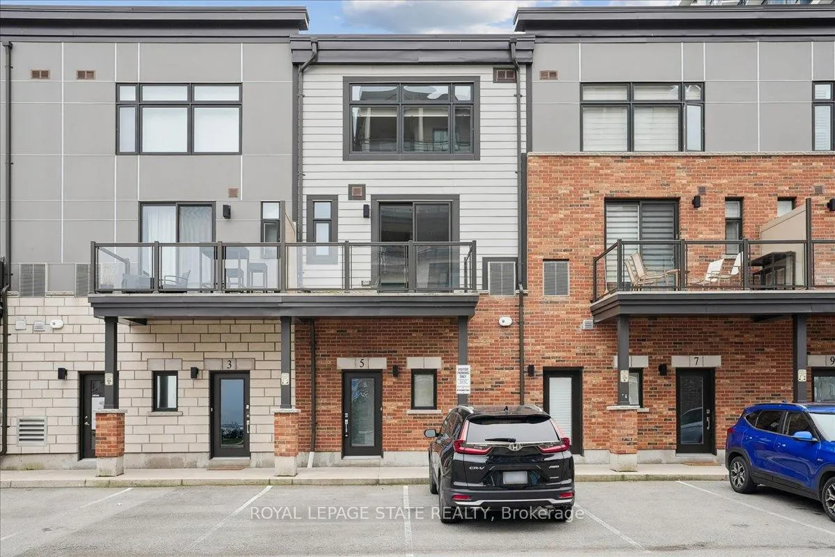 Photo 2 of 5 Esplanade Lane, Grimsby, Grimsby Beach — HOMEH