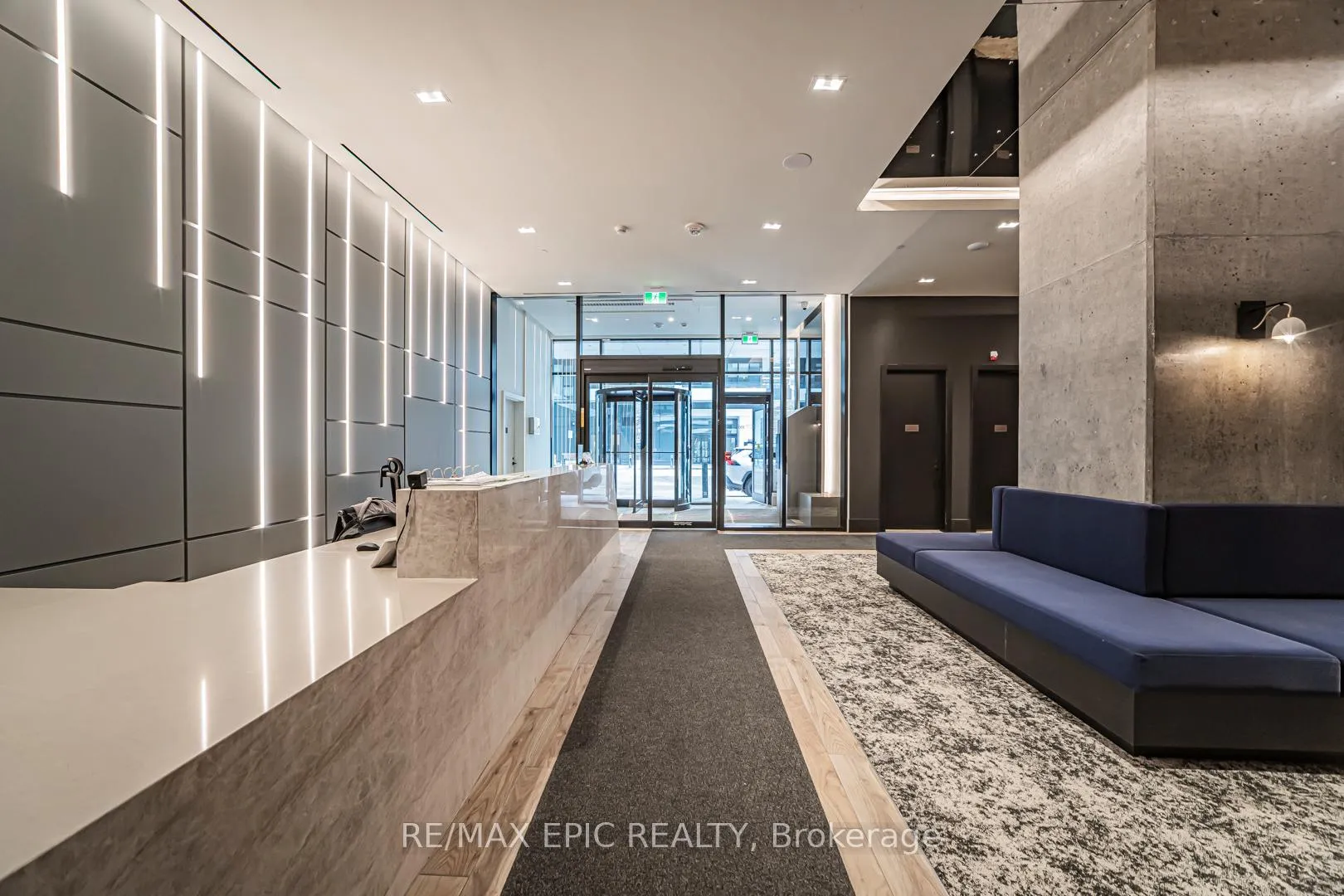 Photo 2 of Unit 3102, 65 Broadway Avenue, Toronto, Mount Pleasant West — HOMEH