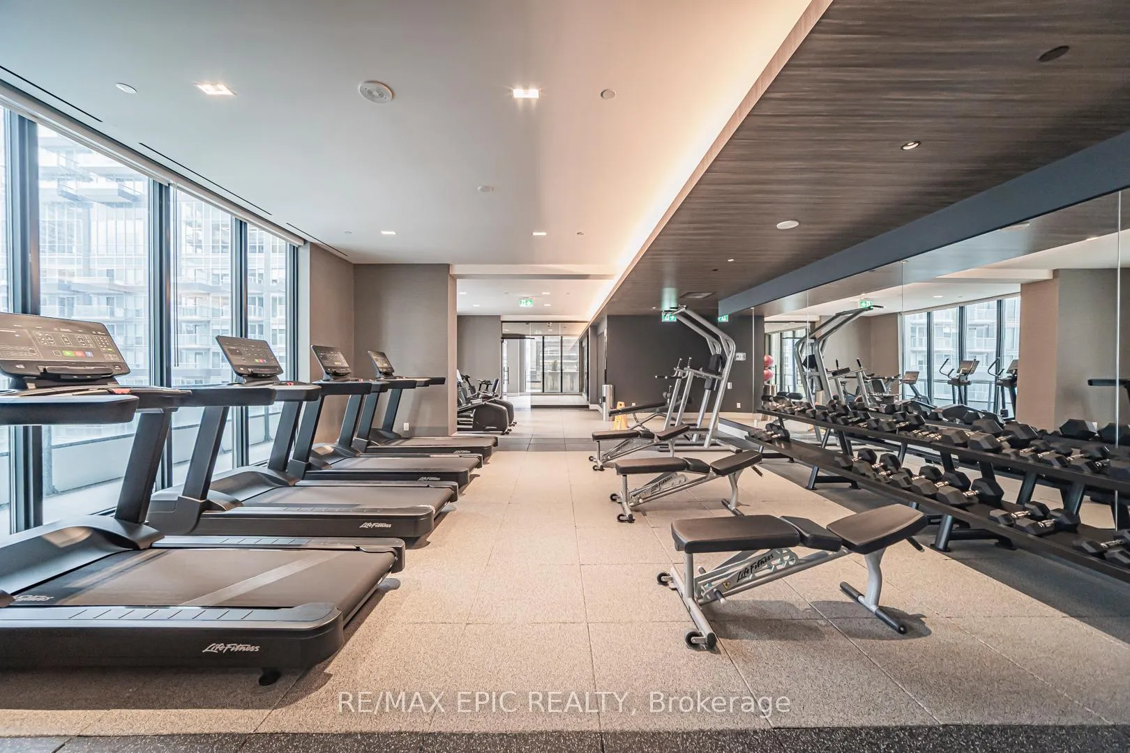 Photo 4 of Unit 3102, 65 Broadway Avenue, Toronto, Mount Pleasant West — HOMEH