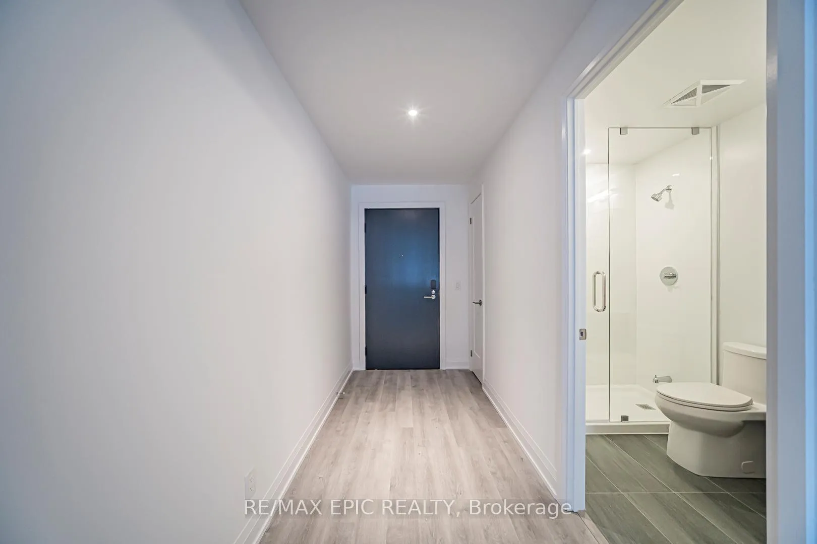Photo 8 of Unit 3102, 65 Broadway Avenue, Toronto, Mount Pleasant West — HOMEH