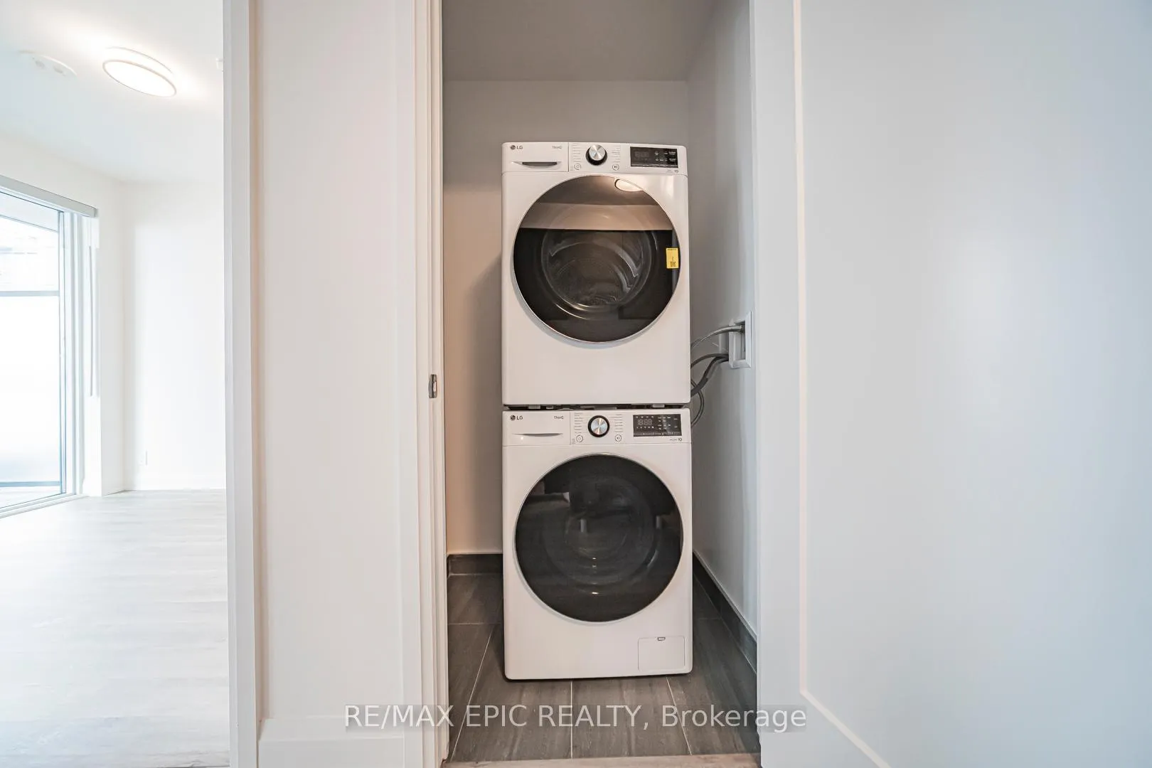 Photo 11 of Unit 3102, 65 Broadway Avenue, Toronto, Mount Pleasant West — HOMEH