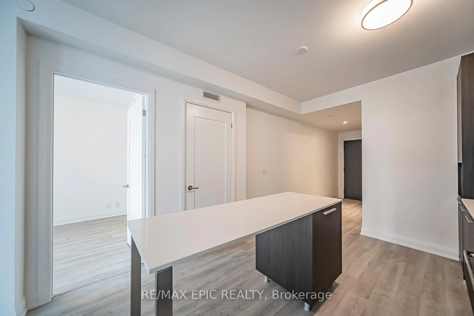 Photo 16 of Unit 3102, 65 Broadway Avenue, Toronto, Mount Pleasant West — HOMEH