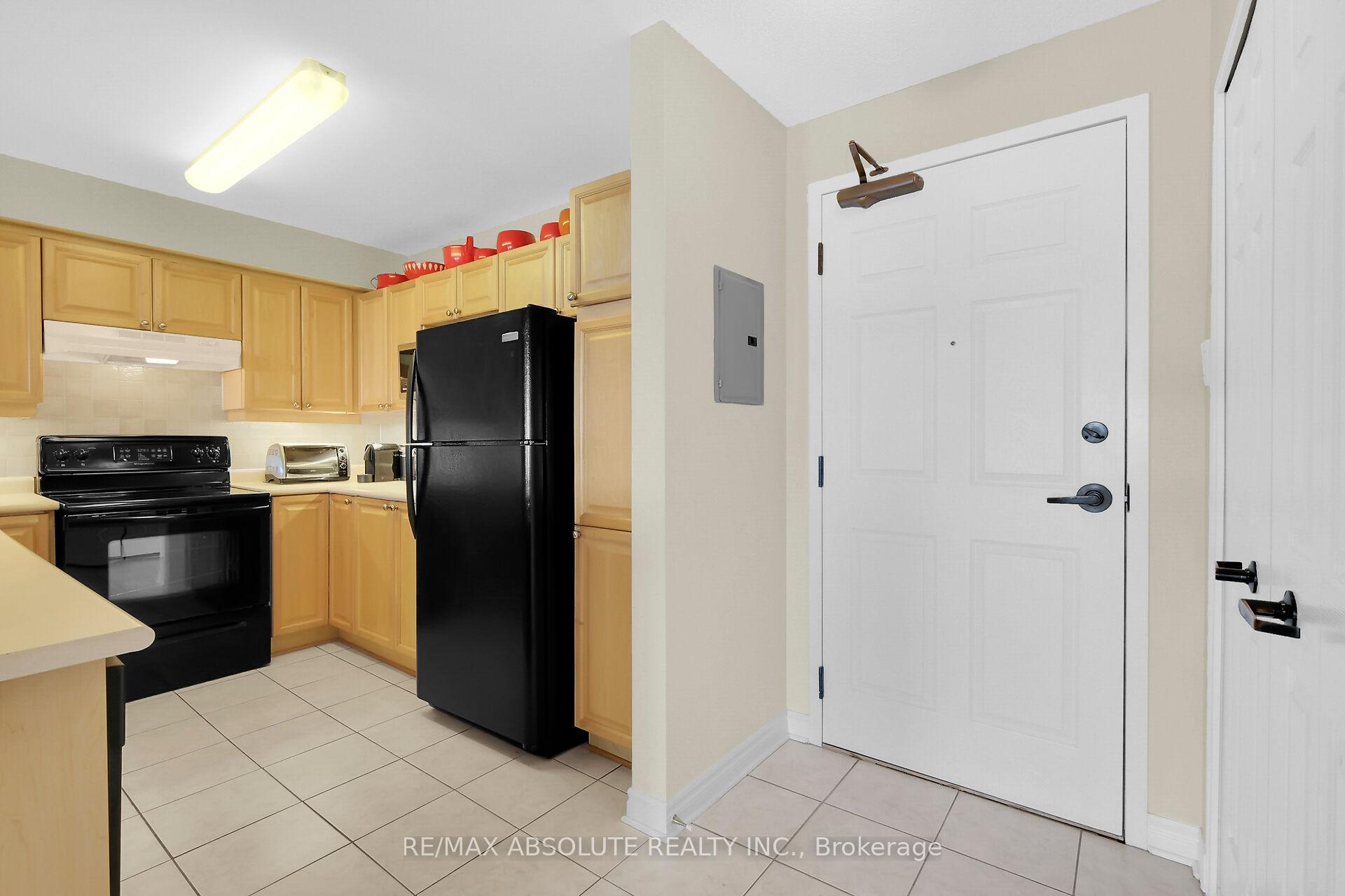Photo 8 of Unit 511, 120 Grant Carman Drive, Ottawa, Borden Farm/Stewart Farm/Carleton Heights/Parkwood Hills — HOMEH