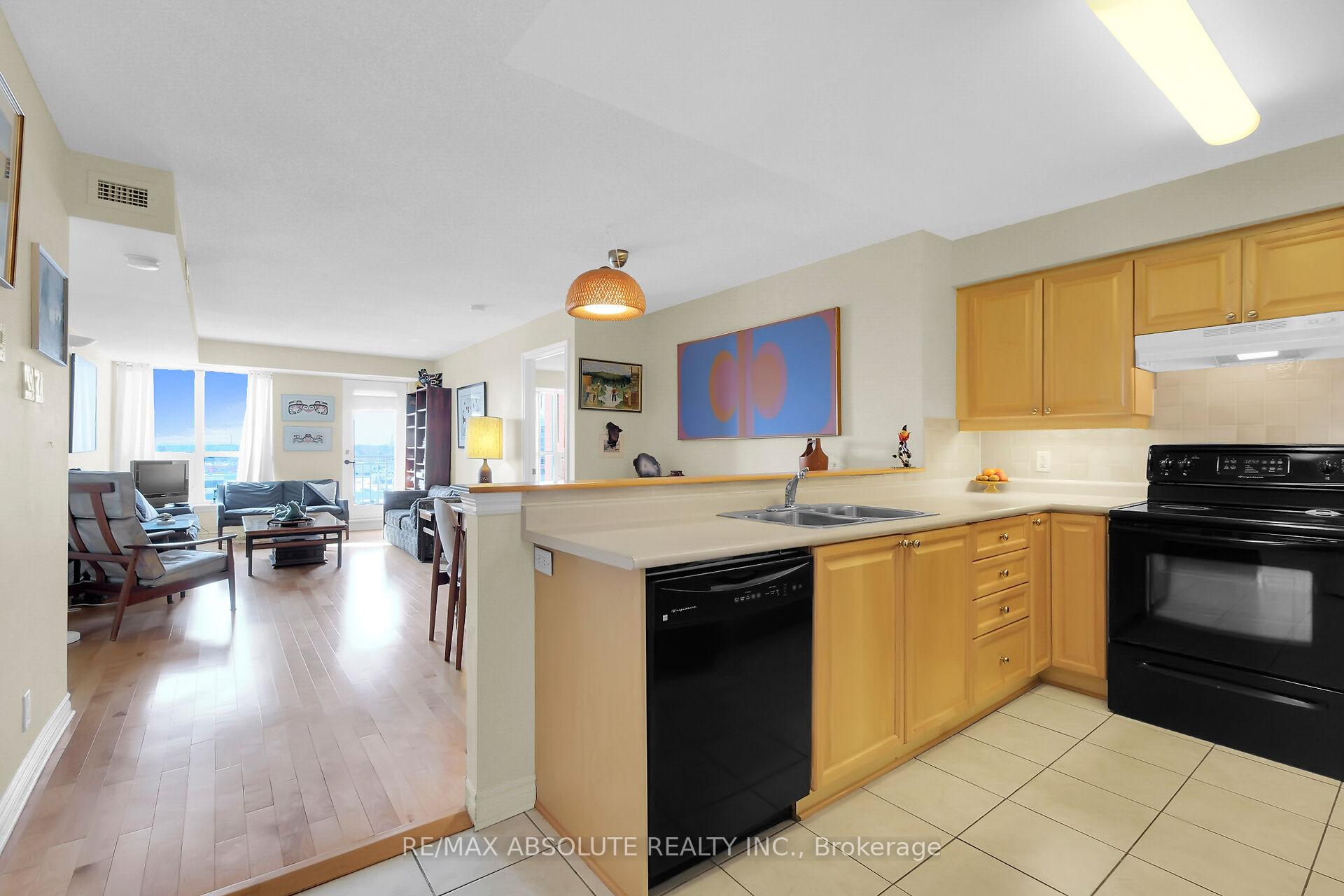 Photo 9 of Unit 511, 120 Grant Carman Drive, Ottawa, Borden Farm/Stewart Farm/Carleton Heights/Parkwood Hills — HOMEH