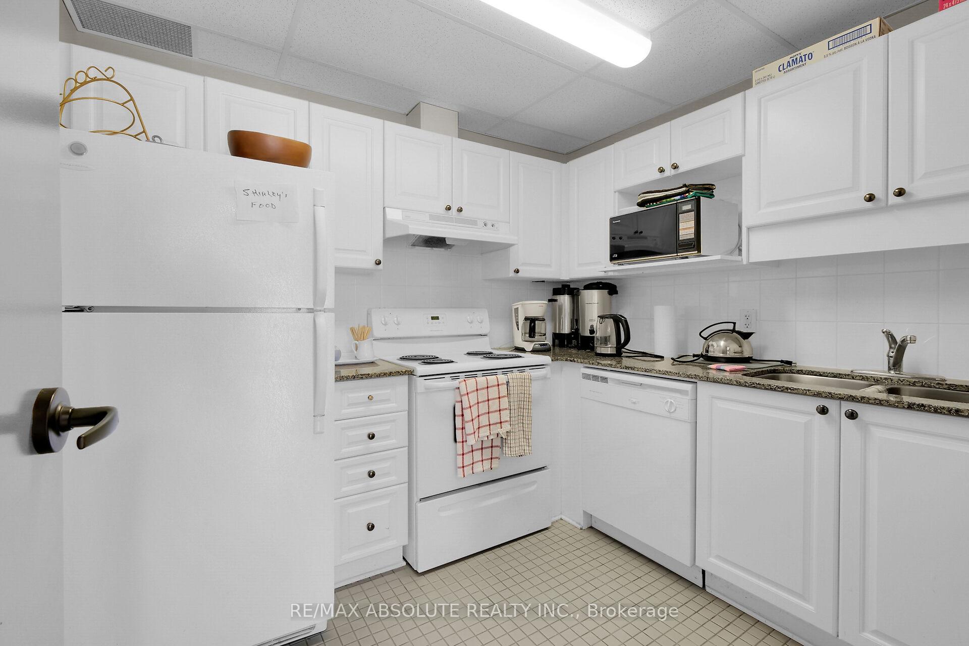 Photo 33 of Unit 511, 120 Grant Carman Drive, Ottawa, Borden Farm/Stewart Farm/Carleton Heights/Parkwood Hills — HOMEH