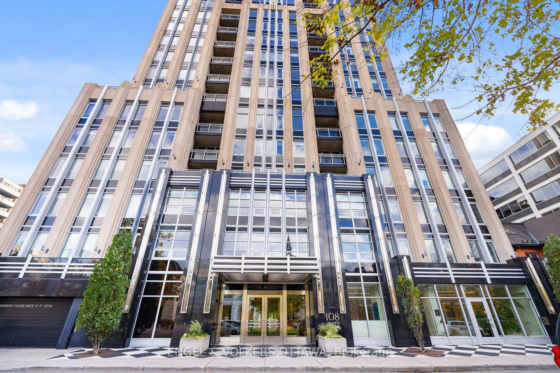 Photo 2 of Unit 1002, 108 Lisgar Street, Ottawa, Ottawa Centre/Golden Triangle — HOMEH