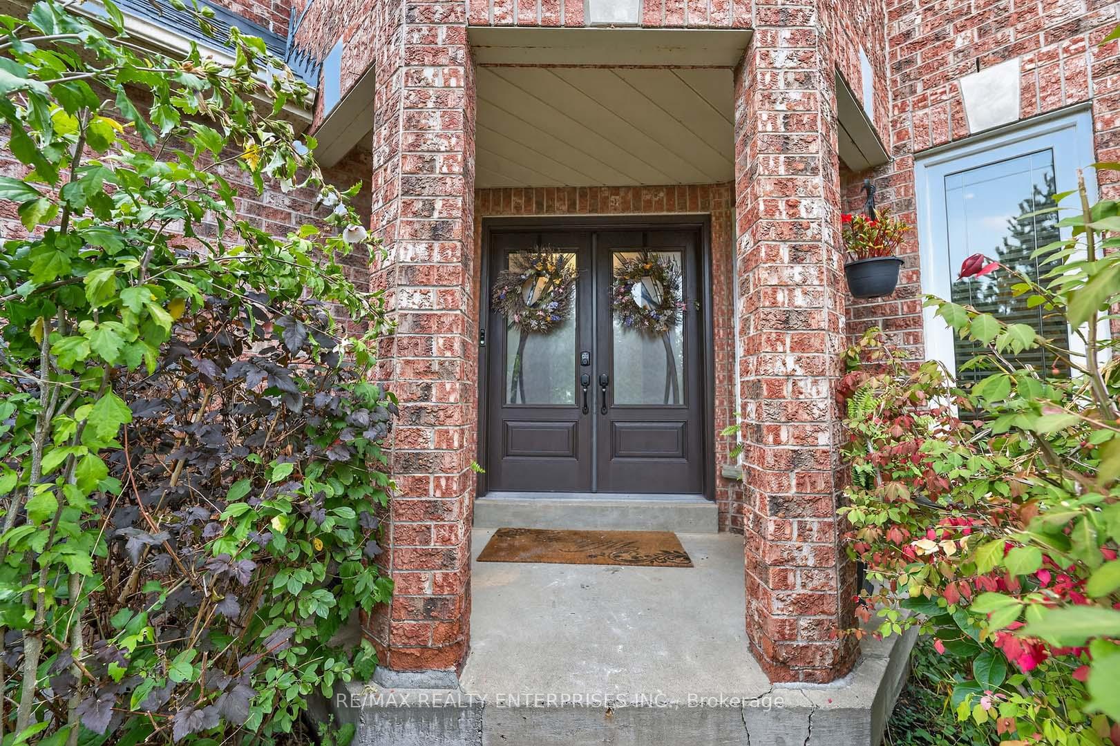 Photo 4 of 115 Vivians Crescent, Brampton, Fletcher's West — HOMEH