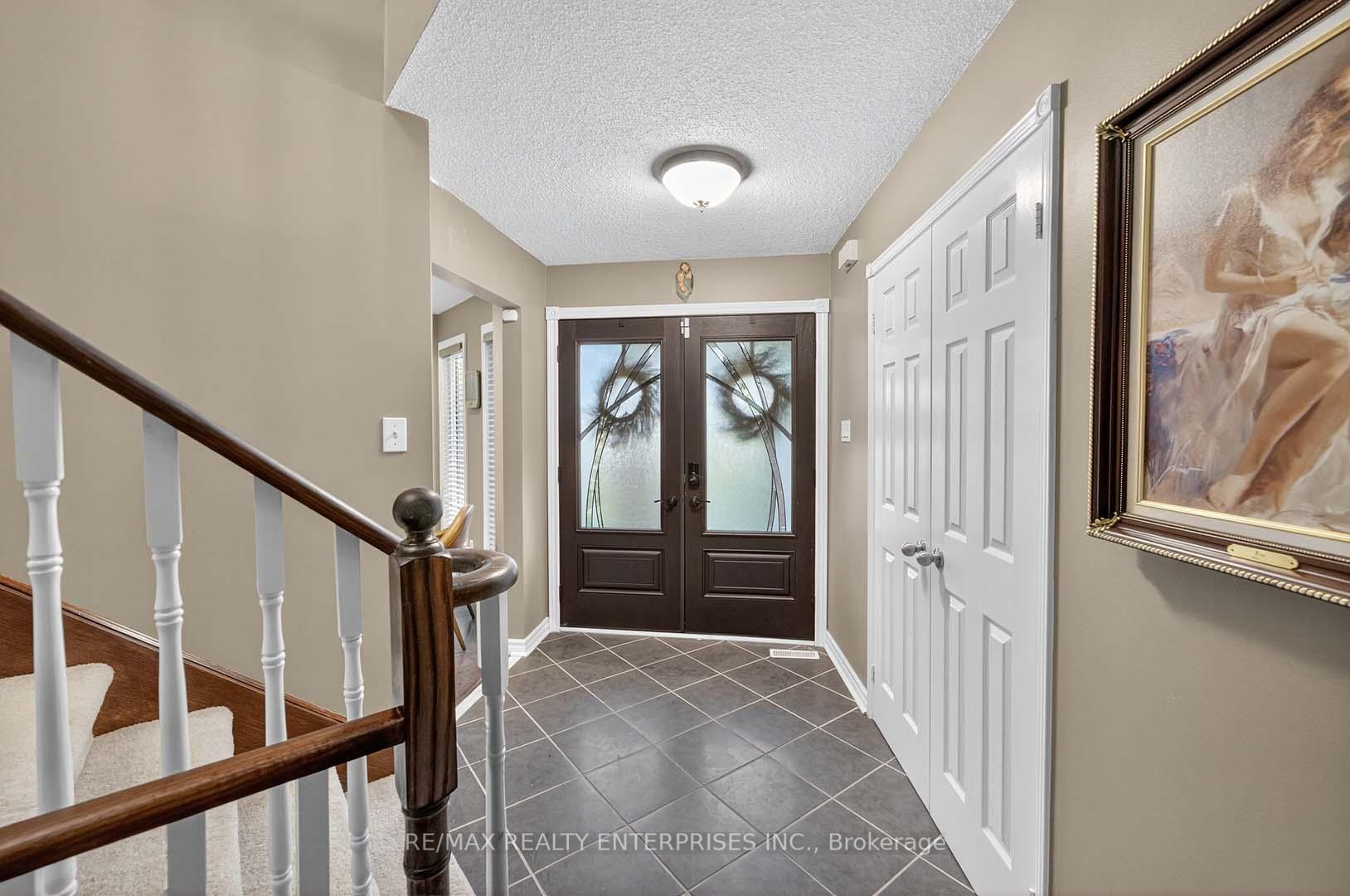 Photo 5 of 115 Vivians Crescent, Brampton, Fletcher's West — HOMEH