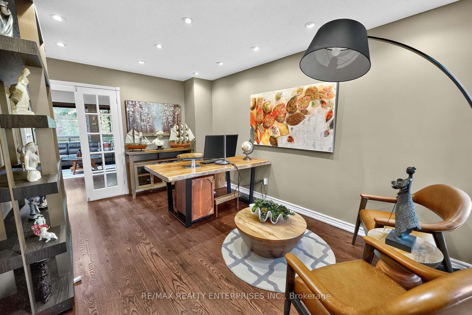 Photo 3 of 115 Vivians Crescent, Brampton, Fletcher's West — HOMEH