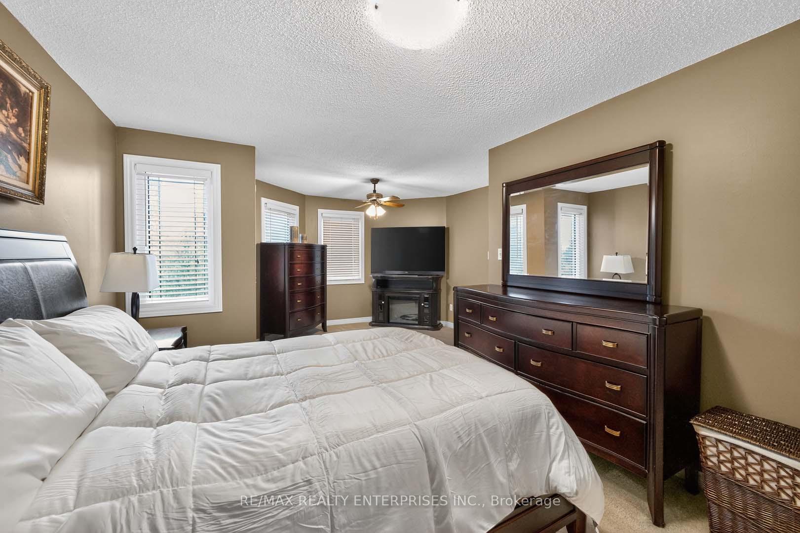 Photo 20 of 115 Vivians Crescent, Brampton, Fletcher's West — HOMEH