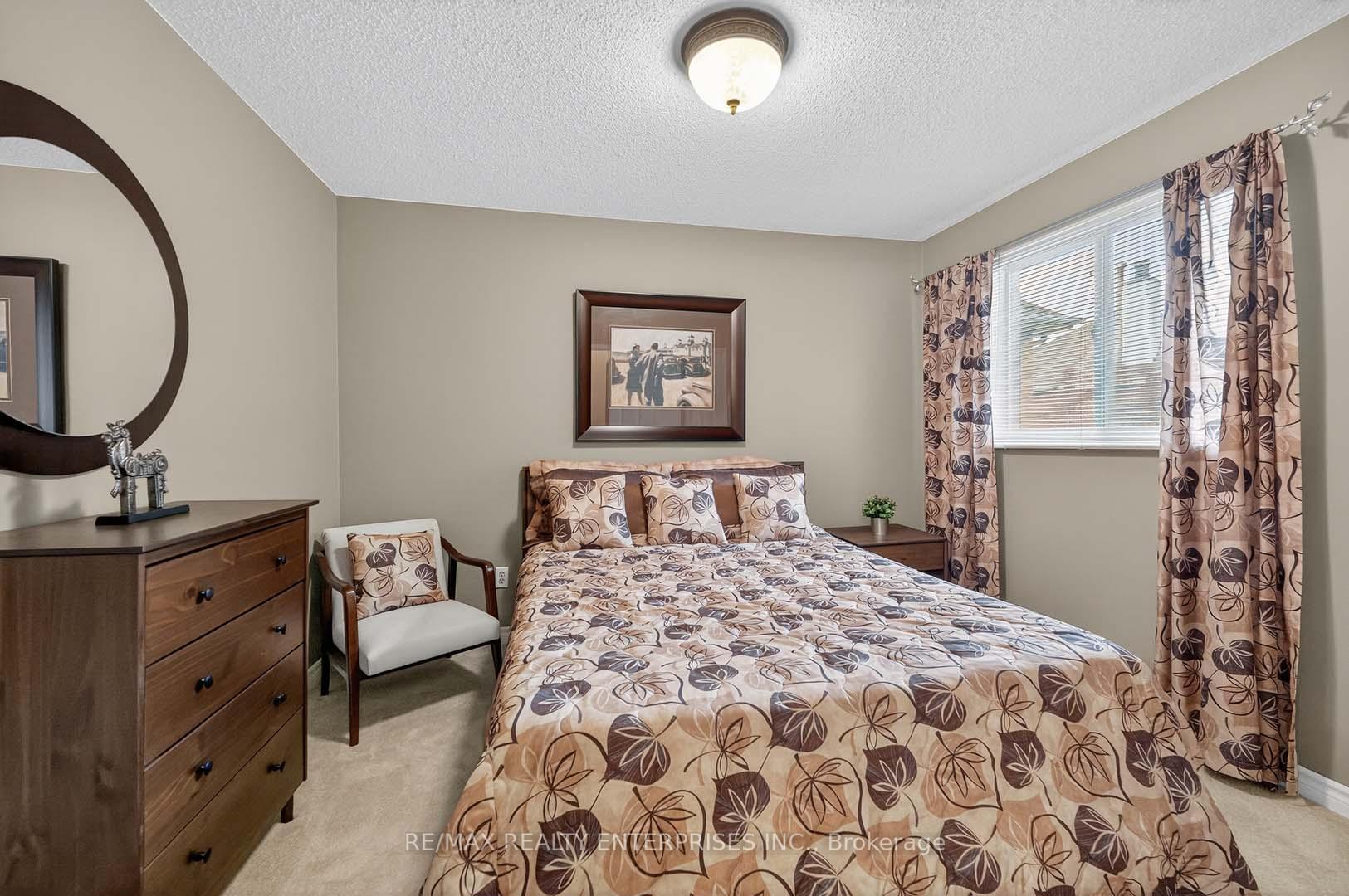 Photo 27 of 115 Vivians Crescent, Brampton, Fletcher's West — HOMEH