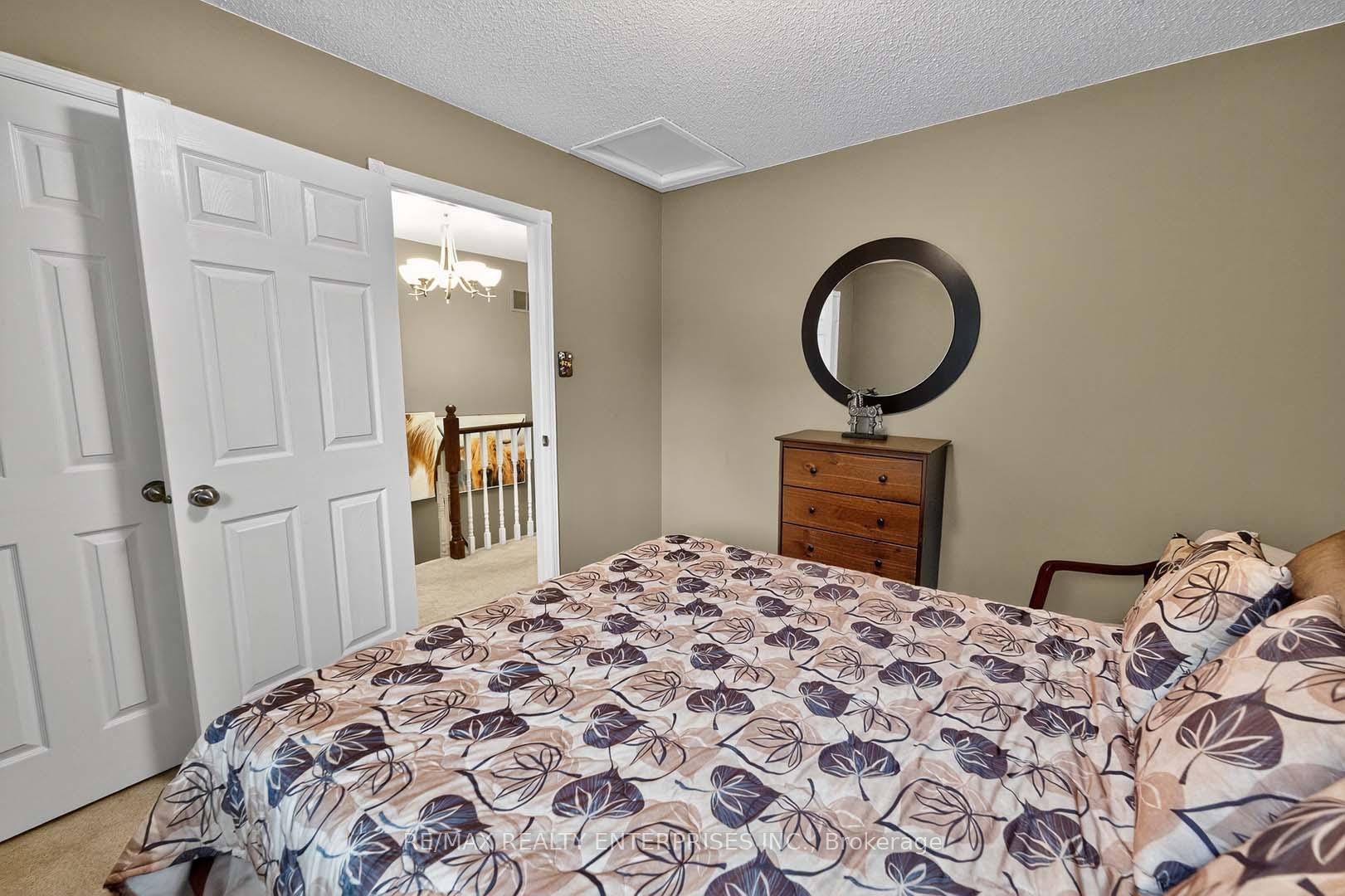 Photo 37 of 115 Vivians Crescent, Brampton, Fletcher's West — HOMEH