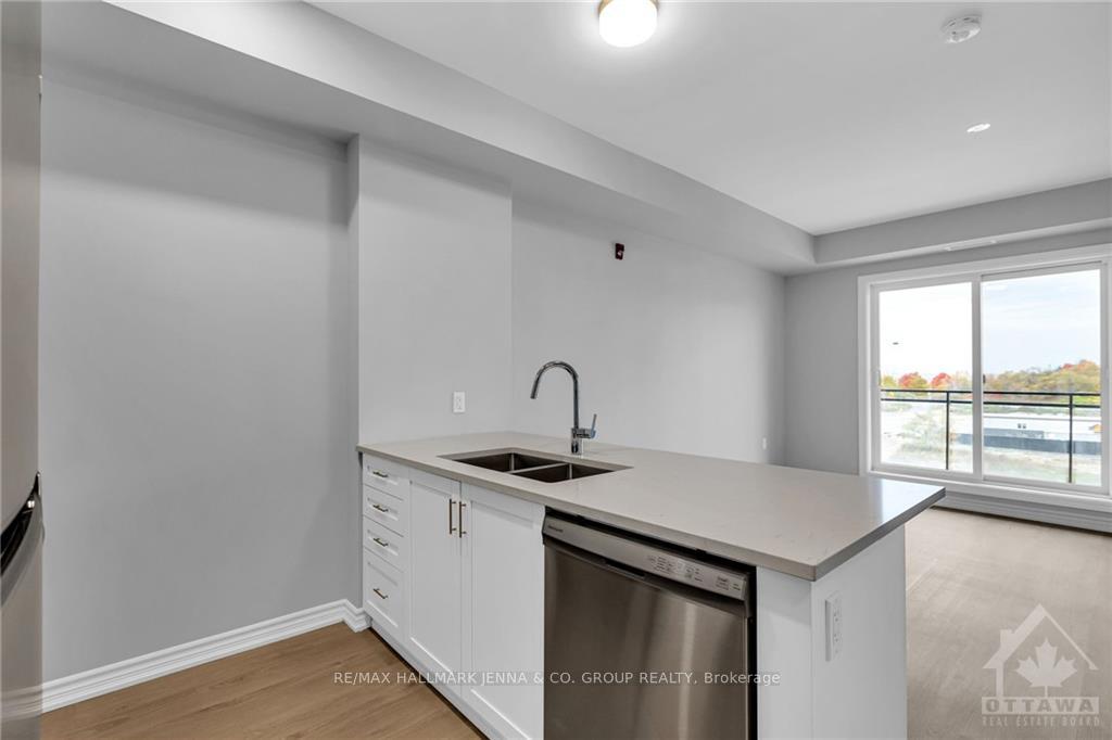 Photo 9 of Unit 301, 1350 Hemlock Road, Ottawa, CFB Rockcliffe and Area — HOMEH
