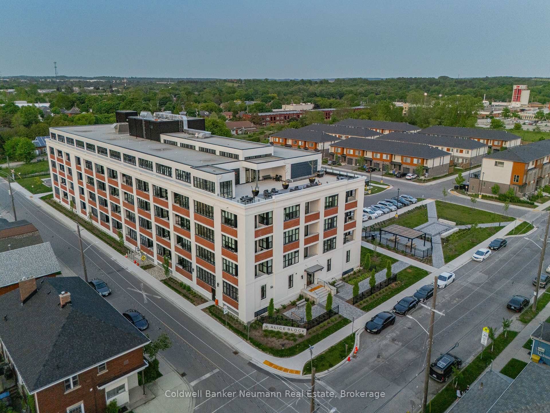 Photo 46 of Unit 323, 120 Huron Street, Guelph, St. Patrick's Ward — HOMEH