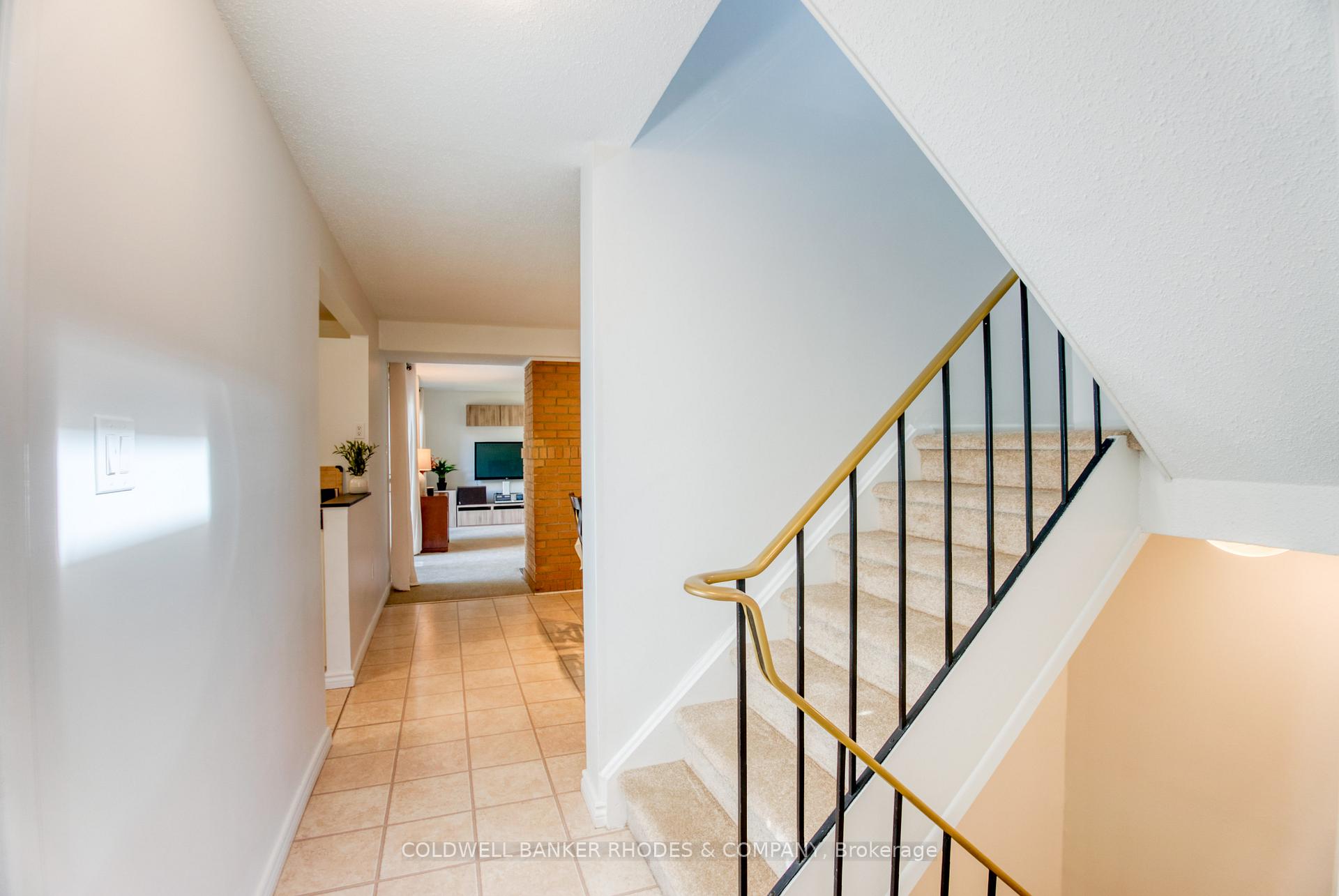 Photo 5 of Unit 69, 43 Jackson Court, Ottawa, Kanata - Beaverbrook — HOMEH
