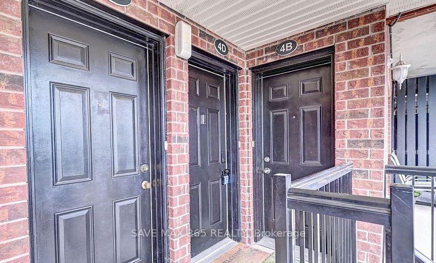 Photo 3 of Unit 4D, 45 Cedarhill Crescent, Kitchener, Country Hills — HOMEH