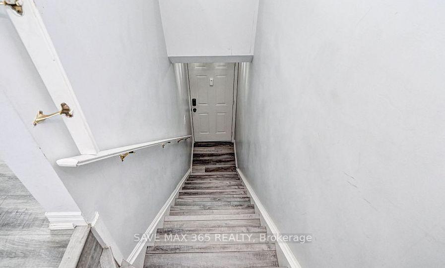 Photo 4 of Unit 4D, 45 Cedarhill Crescent, Kitchener, Country Hills — HOMEH