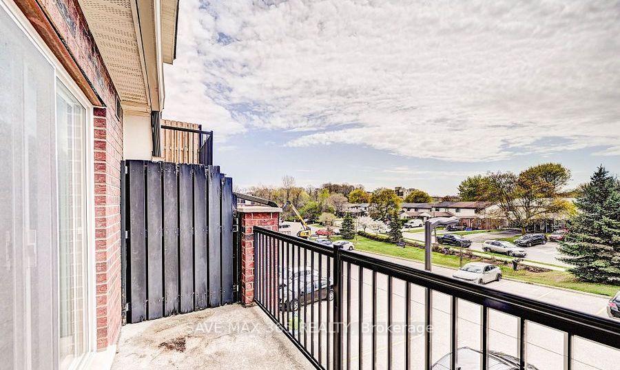 Photo 11 of Unit 4D, 45 Cedarhill Crescent, Kitchener, Country Hills — HOMEH