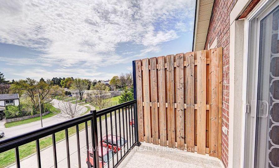 Photo 12 of Unit 4D, 45 Cedarhill Crescent, Kitchener, Country Hills — HOMEH