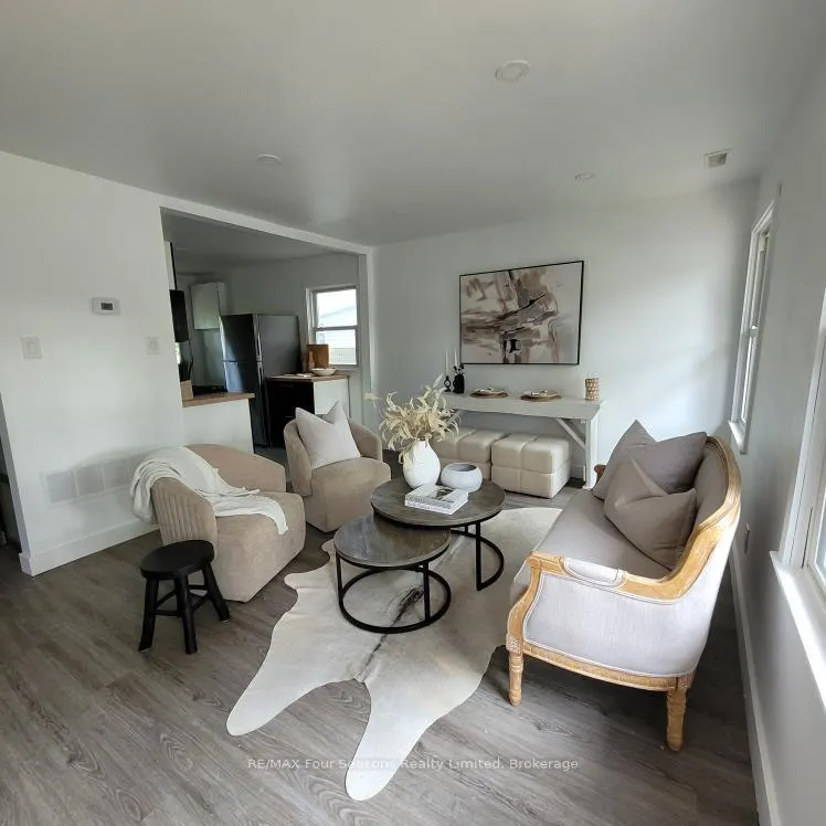 Photo 3 of 95 Eighth Street, Collingwood — HOMEH