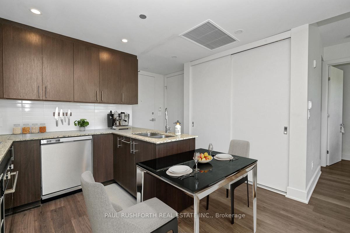 Photo 9 of Unit 813, 7 Marquette Avenue, Ottawa, Vanier — HOMEH