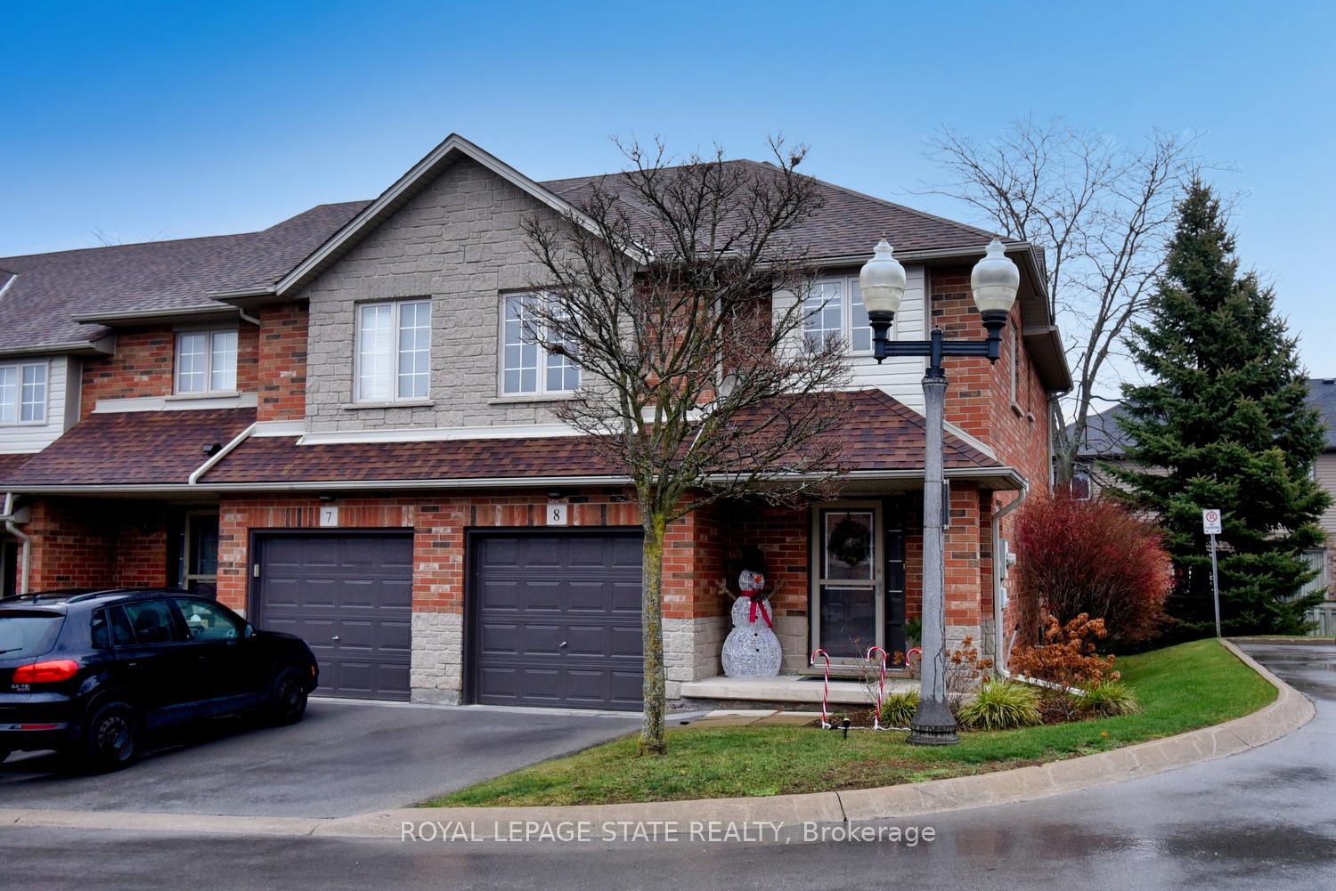 Photo 1 of Unit 8, 18 Cedar Street, Grimsby, Grimsby West — HOMEH