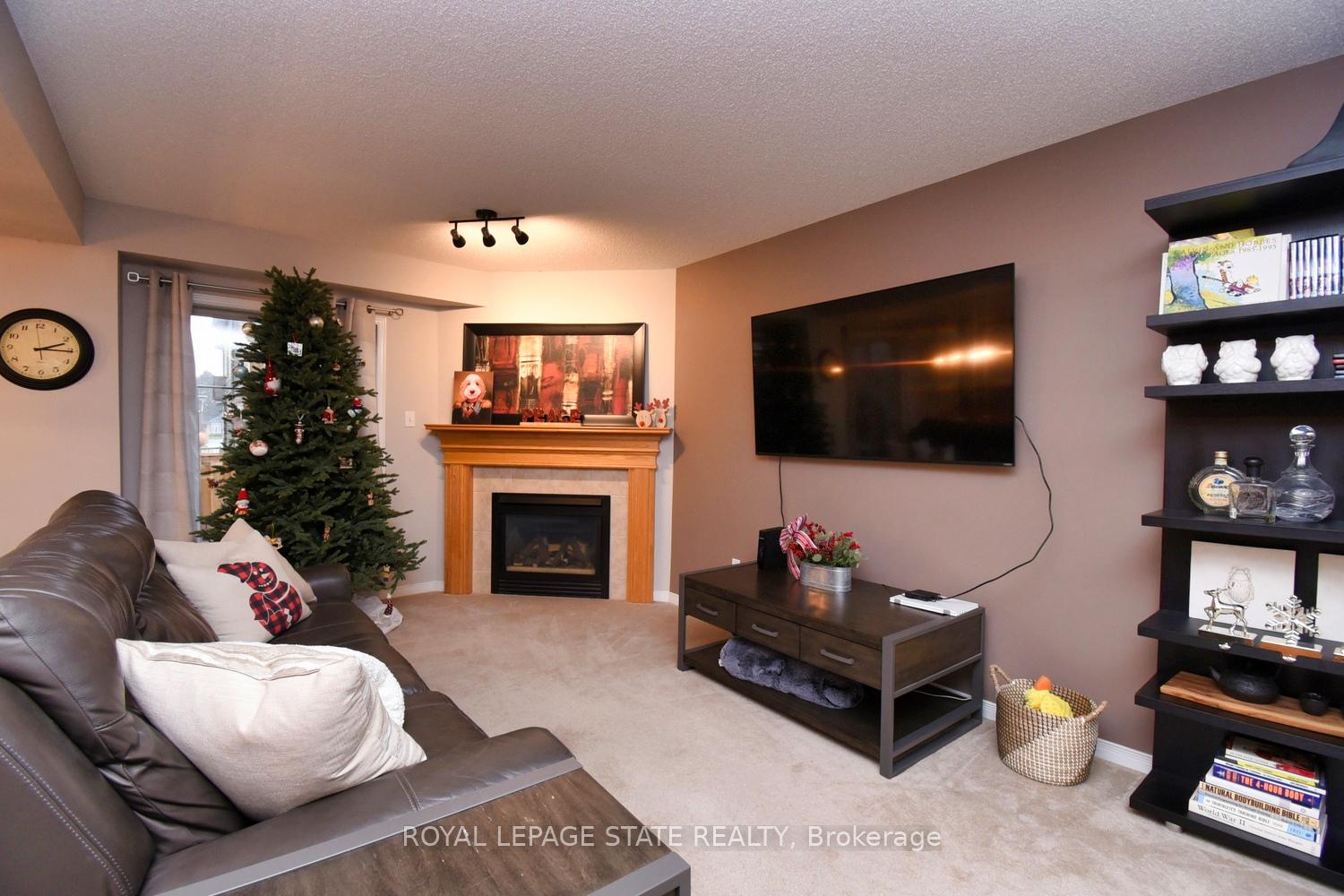 Photo 5 of Unit 8, 18 Cedar Street, Grimsby, Grimsby West — HOMEH