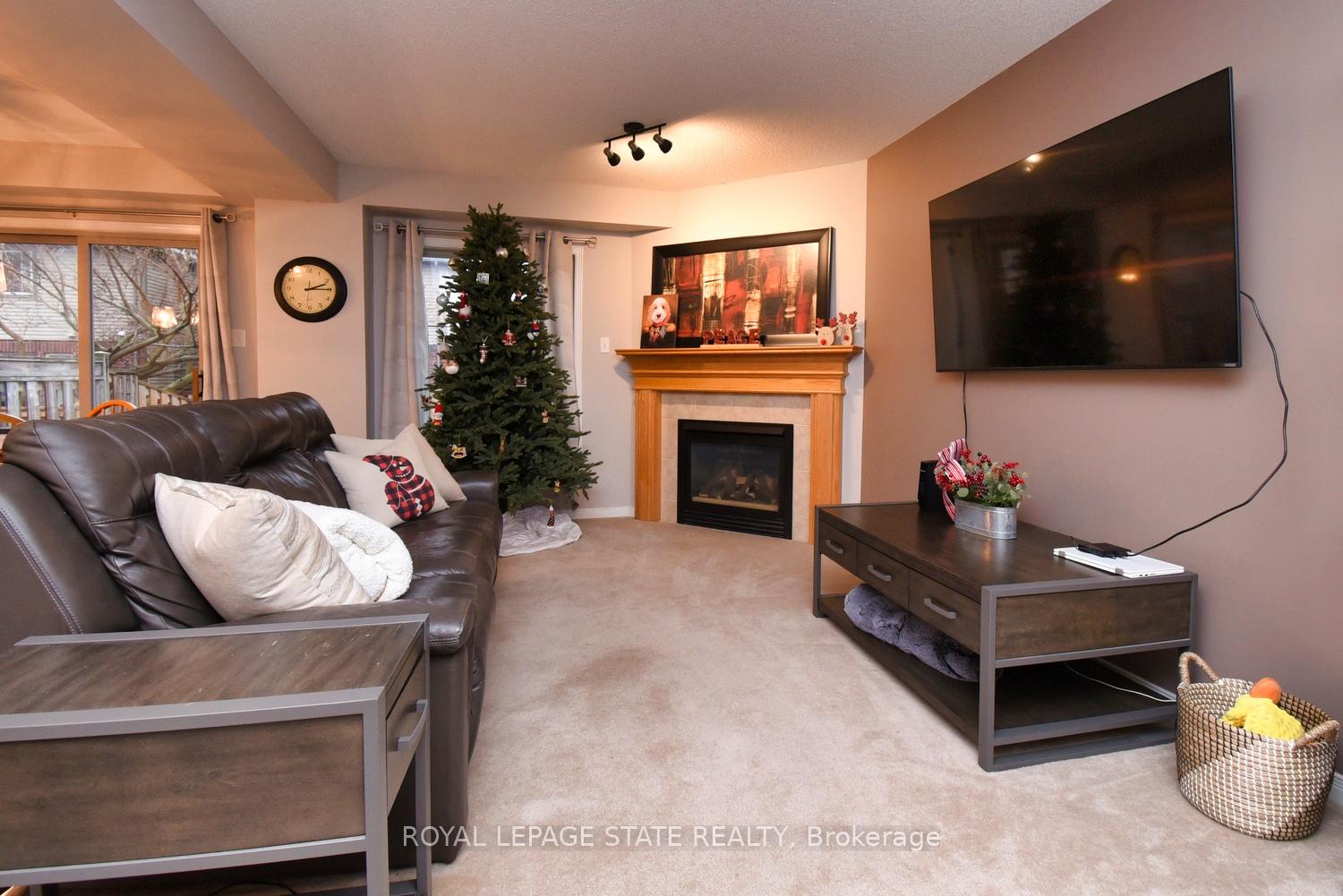 Photo 6 of Unit 8, 18 Cedar Street, Grimsby, Grimsby West — HOMEH