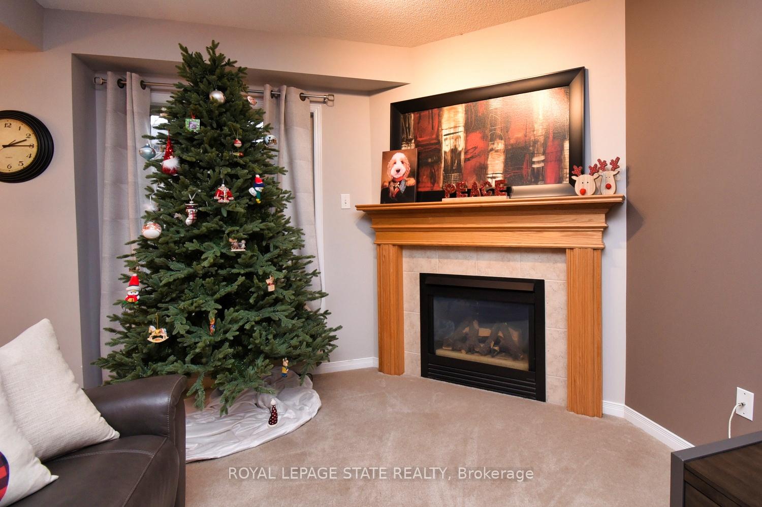 Photo 7 of Unit 8, 18 Cedar Street, Grimsby, Grimsby West — HOMEH