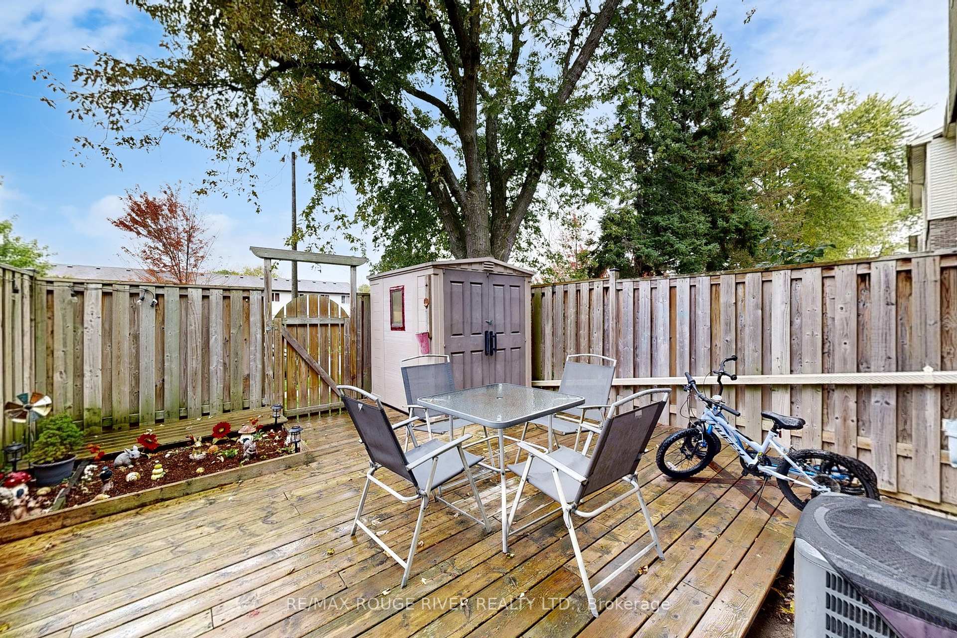 Photo 39 of Unit 5, 611 Galahad Drive, Oshawa, Eastdale — HOMEH