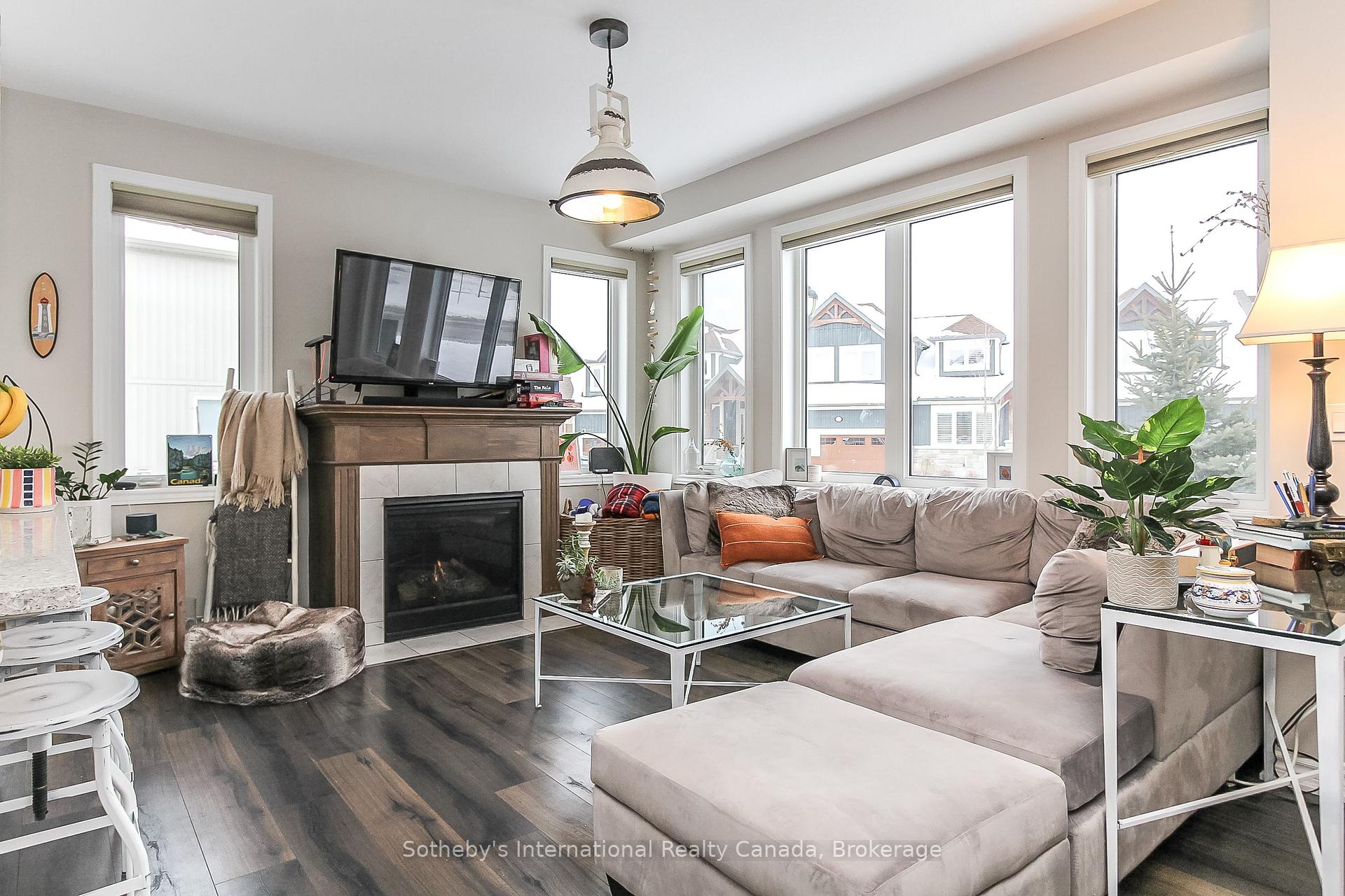 Photo 9 of 7 Lett Avenue, Collingwood — HOMEH