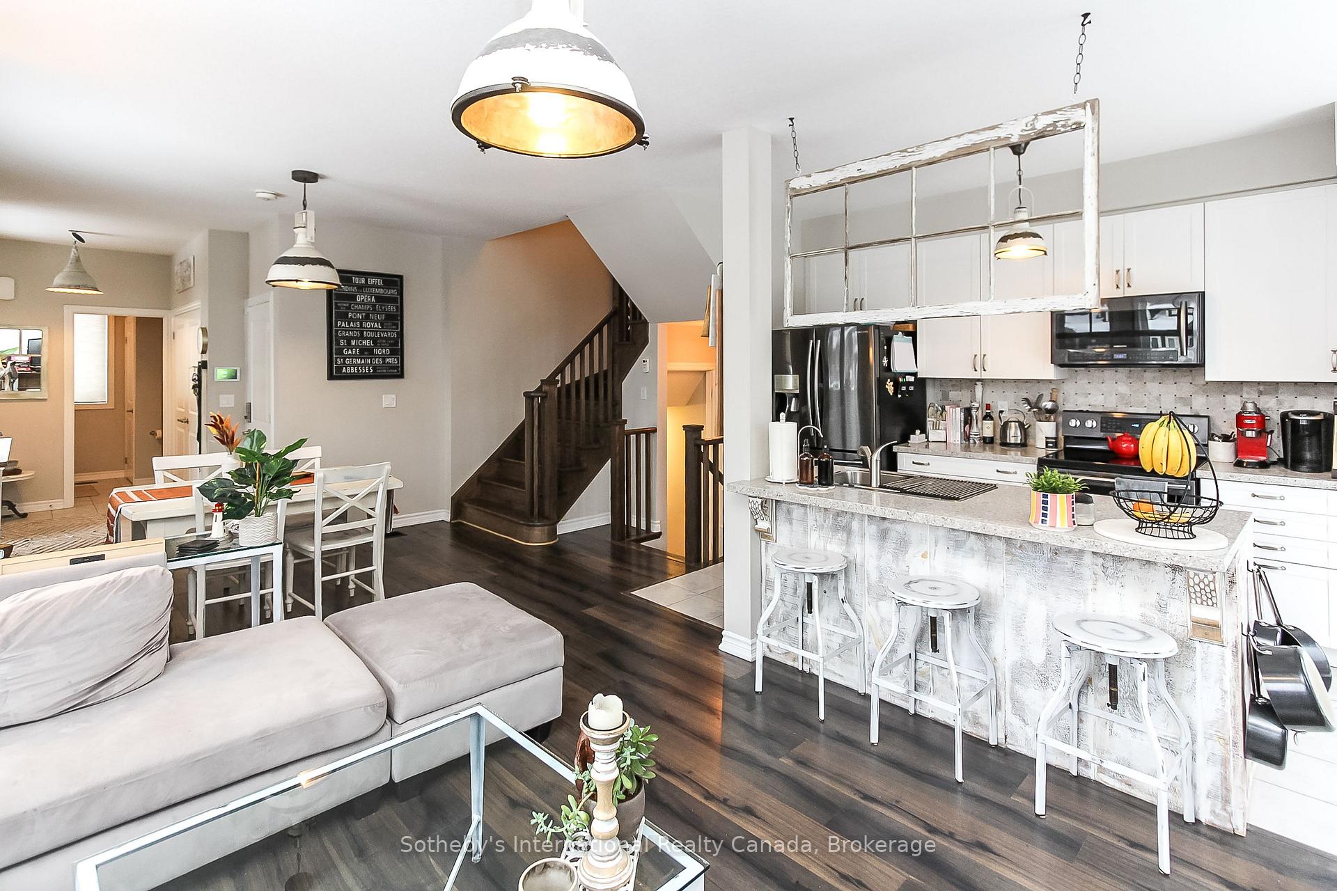Photo 10 of 7 Lett Avenue, Collingwood — HOMEH