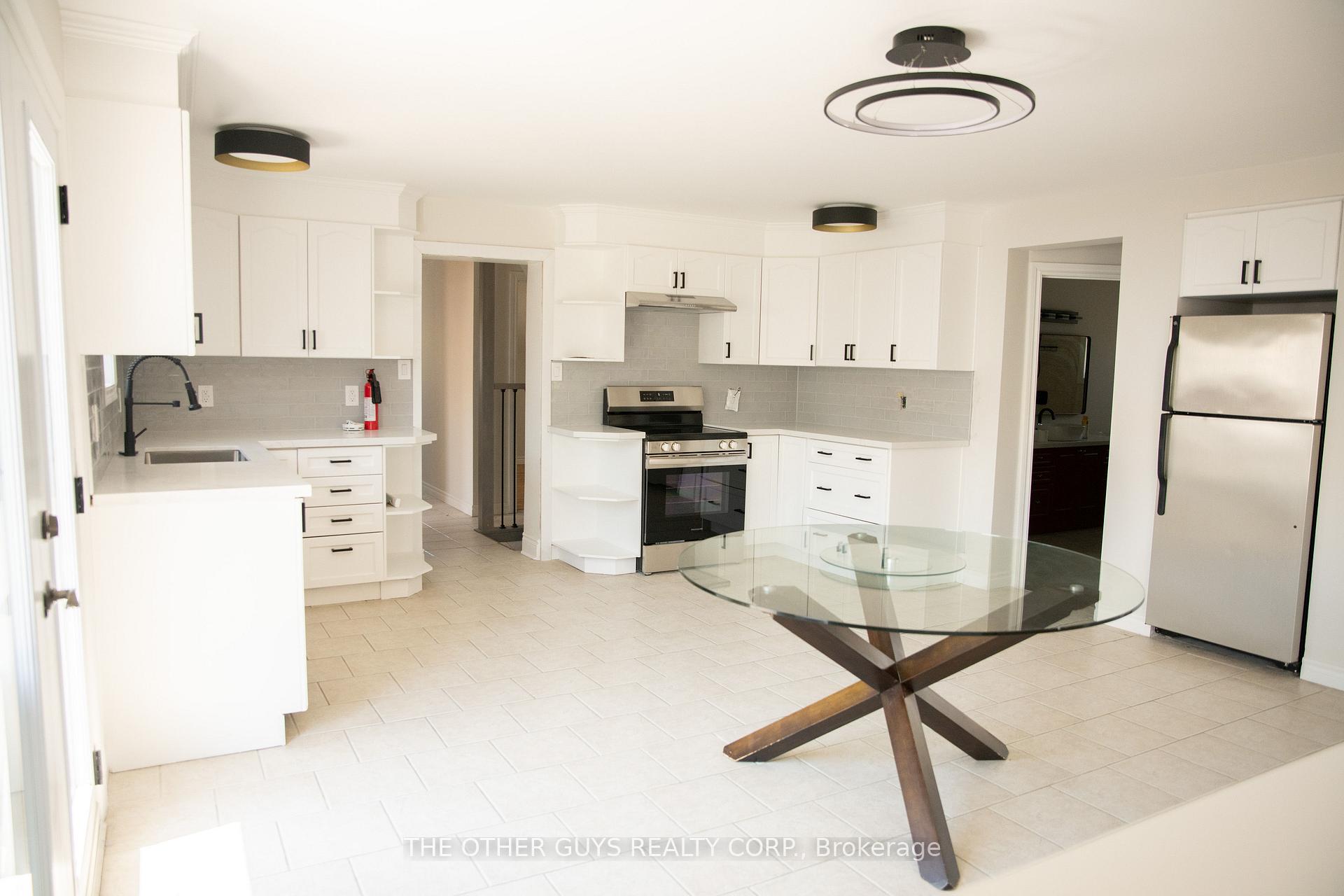 Photo 8 of Unit Upper, 244 Barrie Street, Essa, Thornton — HOMEH