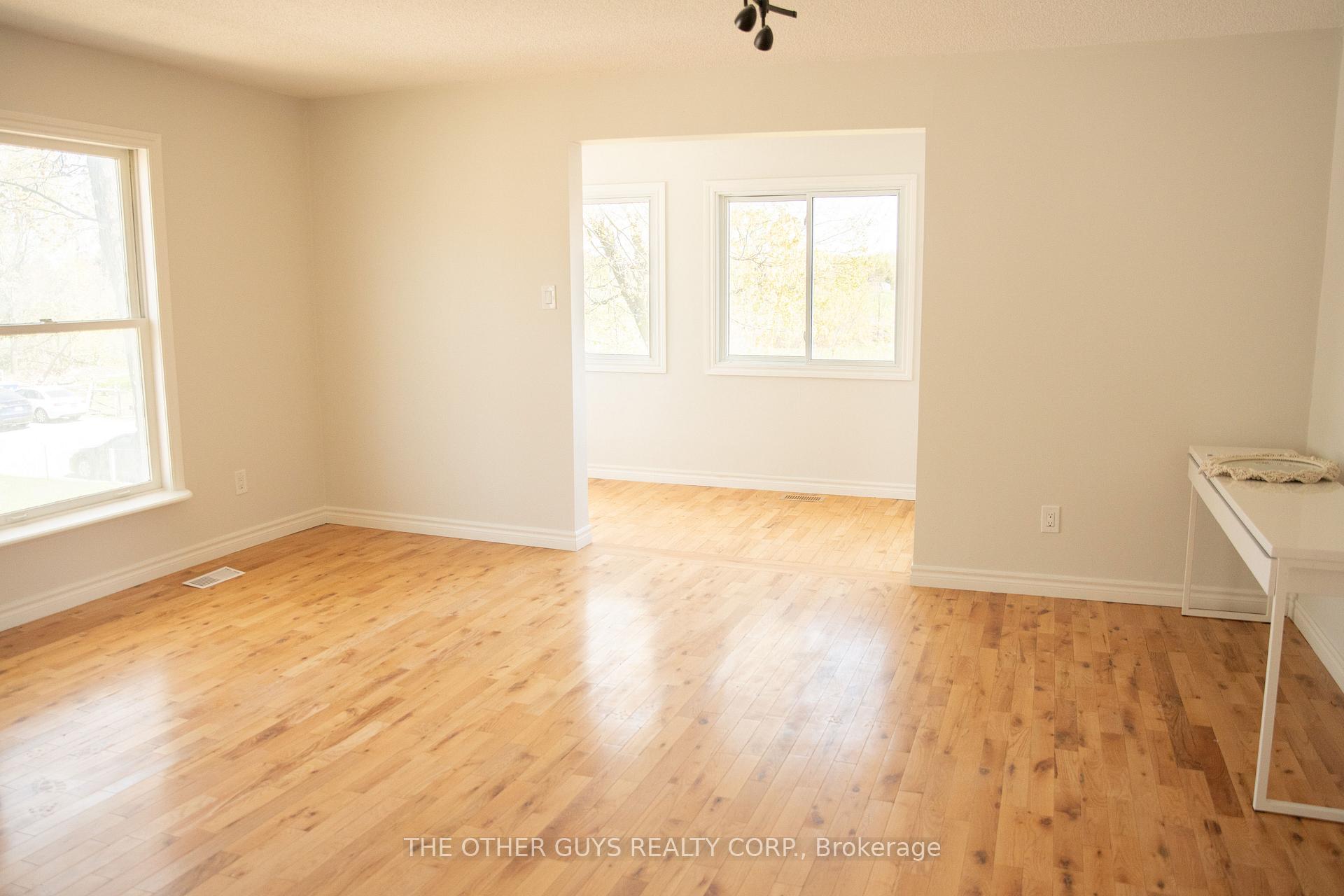 Photo 9 of Unit Upper, 244 Barrie Street, Essa, Thornton — HOMEH