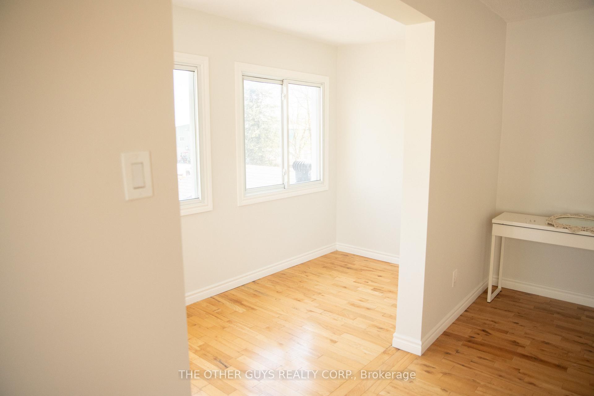 Photo 12 of Unit Upper, 244 Barrie Street, Essa, Thornton — HOMEH