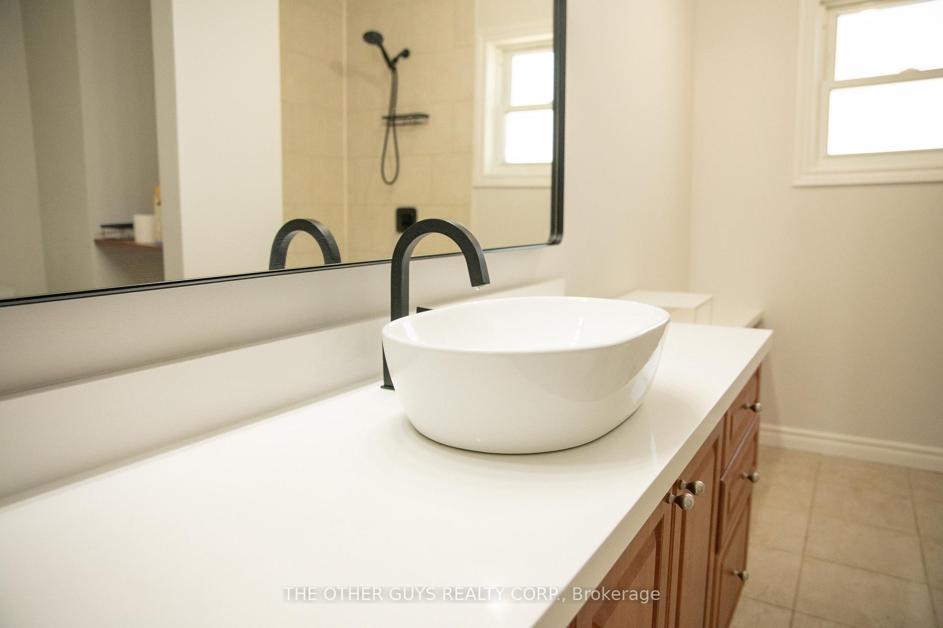 Photo 17 of Unit Upper, 244 Barrie Street, Essa, Thornton — HOMEH