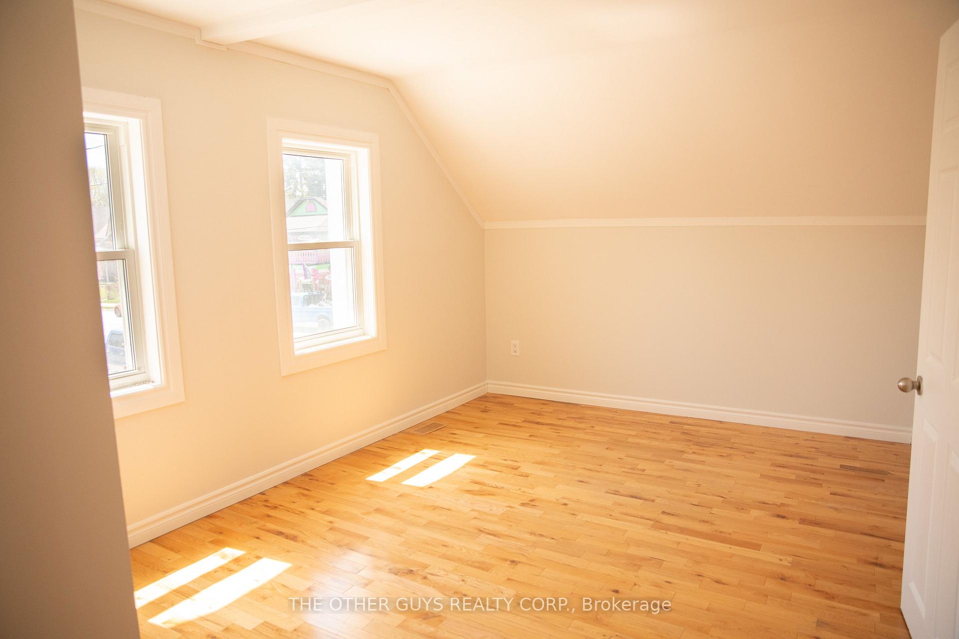 Photo 22 of Unit Upper, 244 Barrie Street, Essa, Thornton — HOMEH
