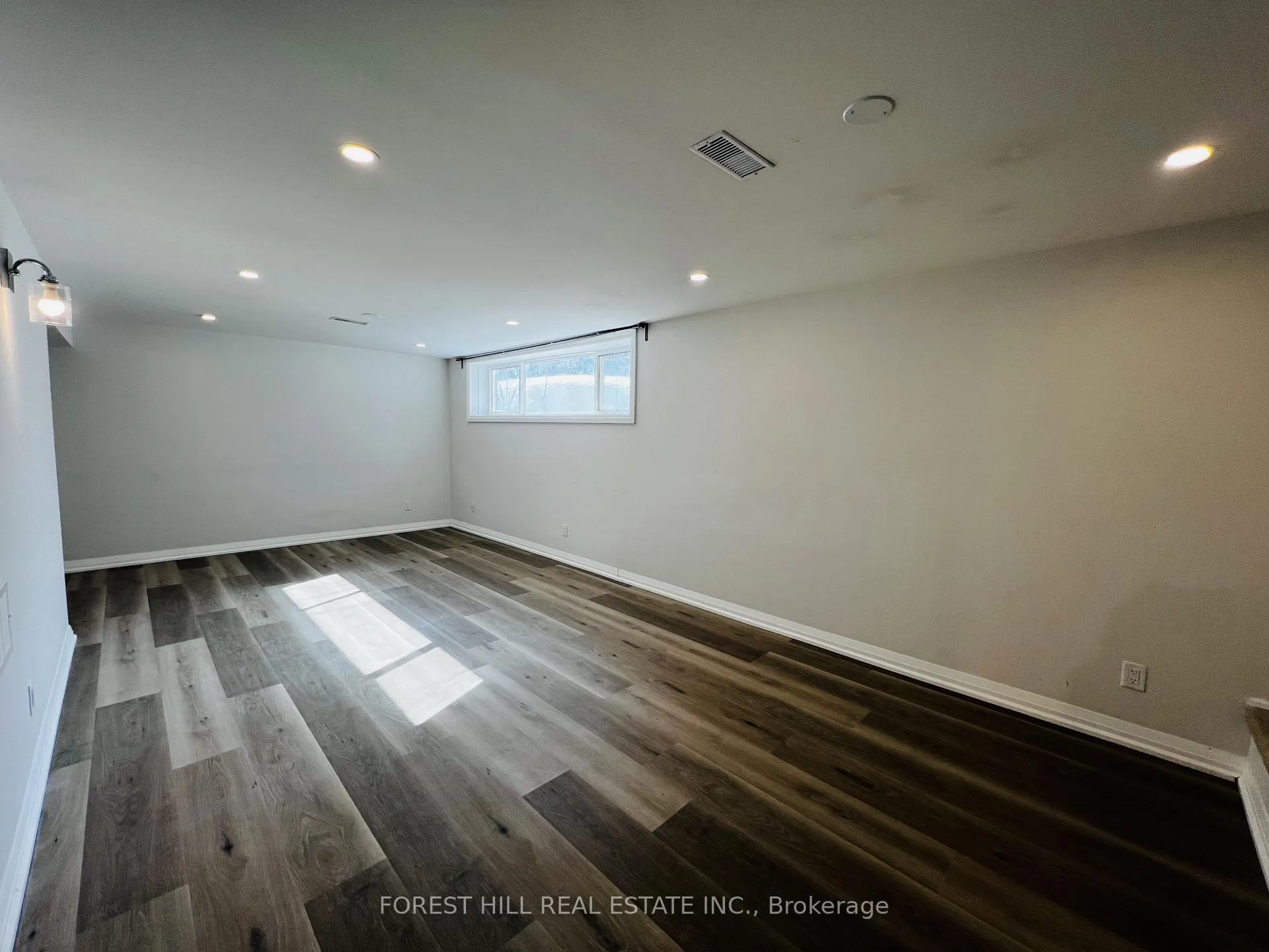 Photo 4 of Unit LOWER, 48 Steel Street, Barrie, Grove East — HOMEH