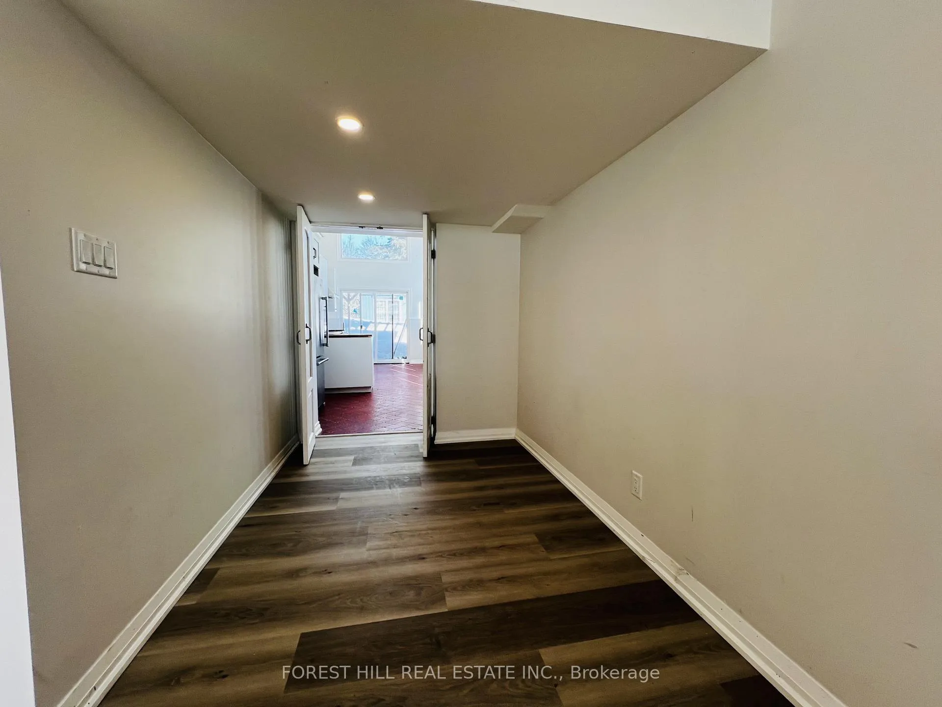 Photo 6 of Unit LOWER, 48 Steel Street, Barrie, Grove East — HOMEH